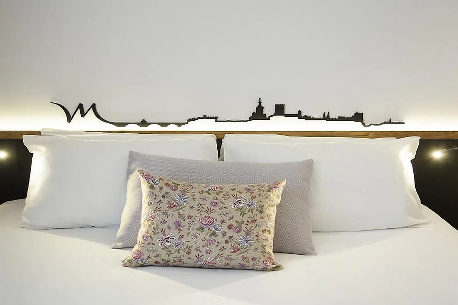 Lieux événementiels, HÔTEL MERCURE AVIGNON GARE TGV