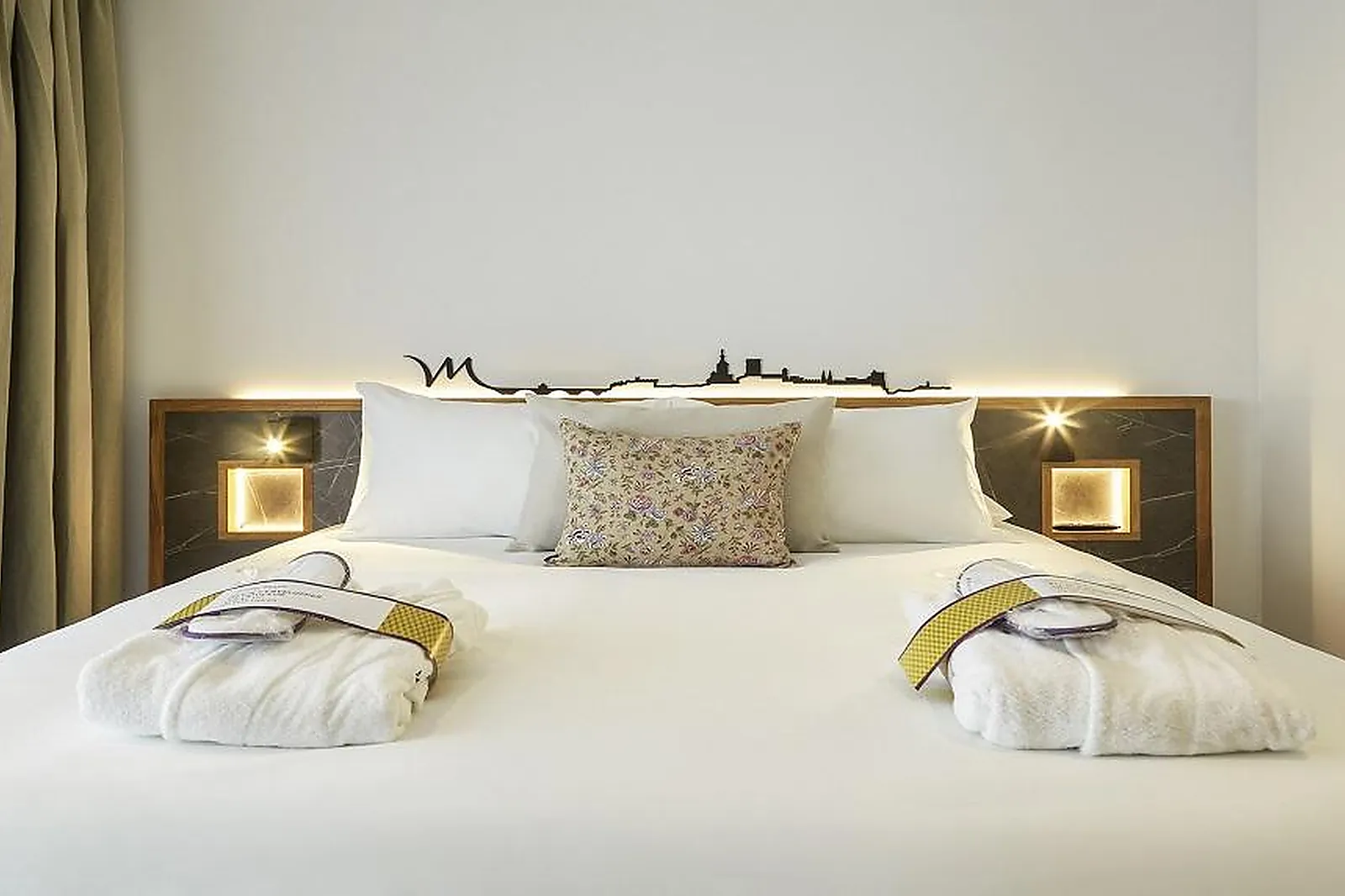 Lieux événementiels, HÔTEL MERCURE AVIGNON GARE TGV