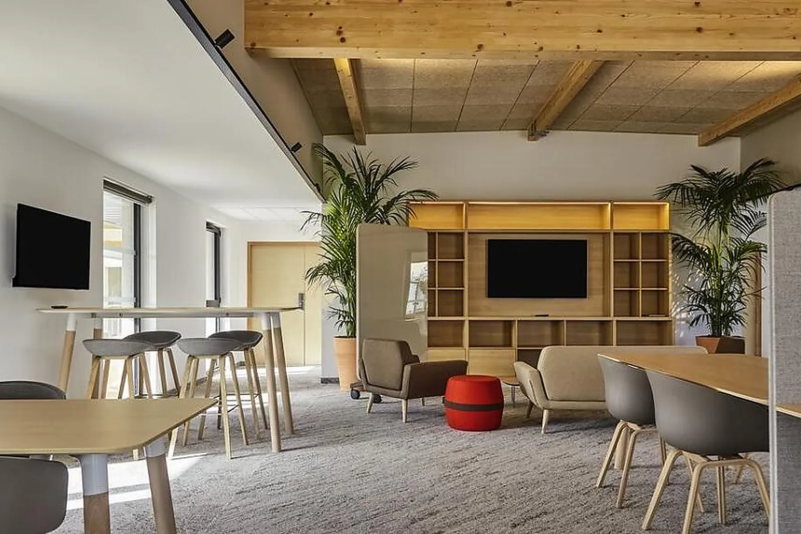 Lieux événementiels, HÔTEL MERCURE AVIGNON GARE TGV