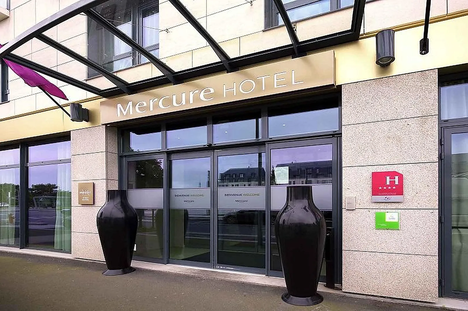 Lieux événementiels, HÔTEL MERCURE BALMORAL SAINT-MALO