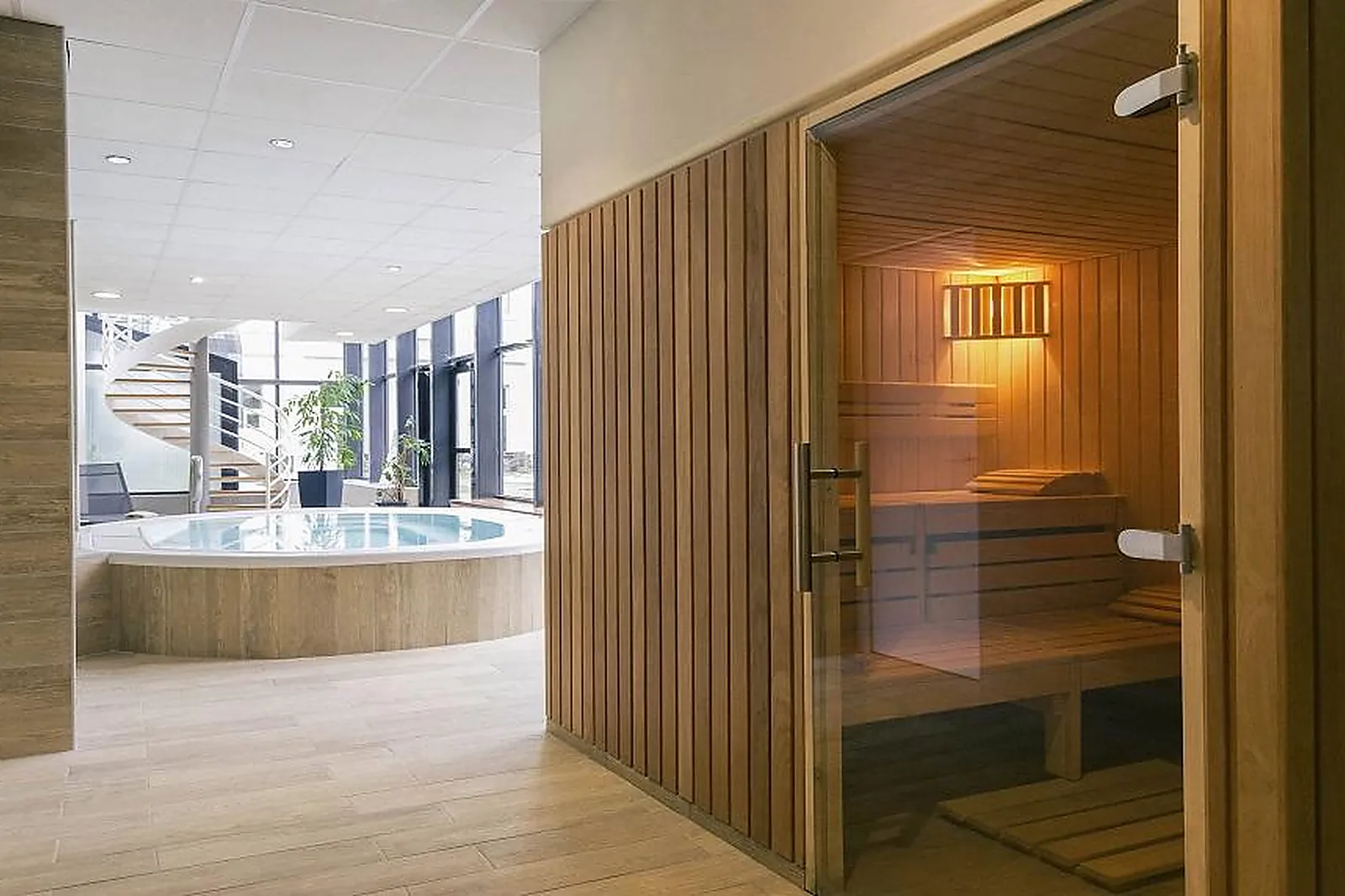 Lieux événementiels, HÔTEL MERCURE BRIDES LES BAINS - GRAND HÔTEL DES THERMES