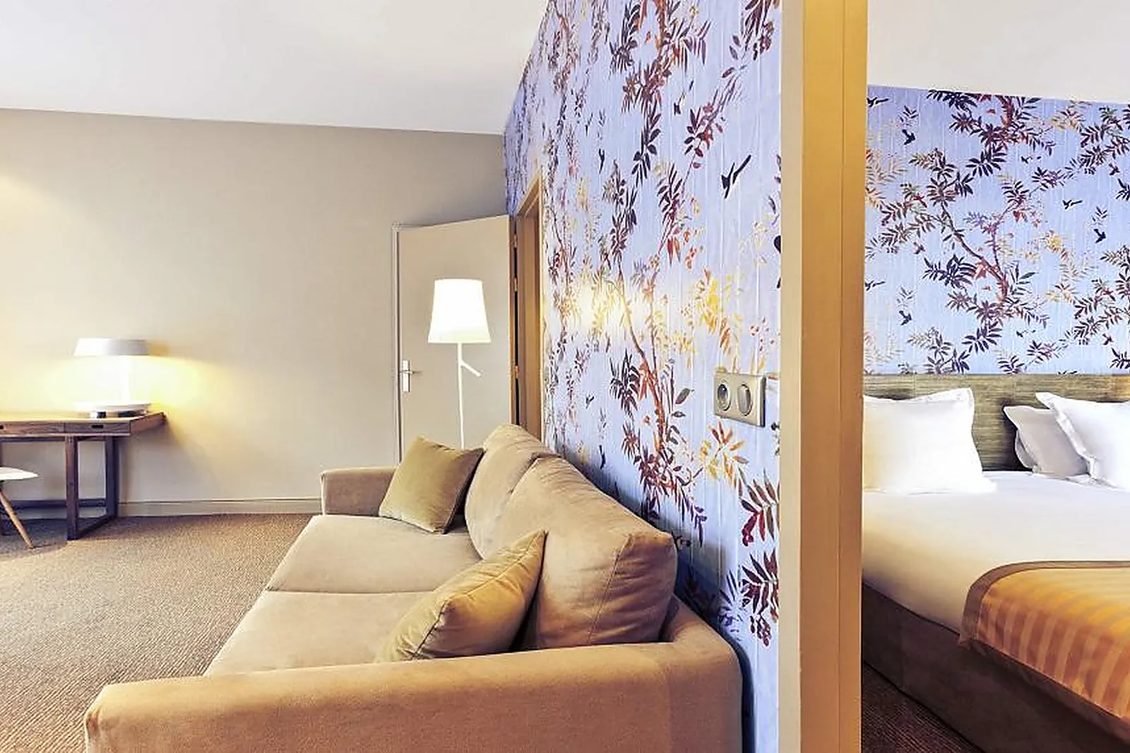 Lieux événementiels, HÔTEL MERCURE BRIDES LES BAINS - GRAND HÔTEL DES THERMES