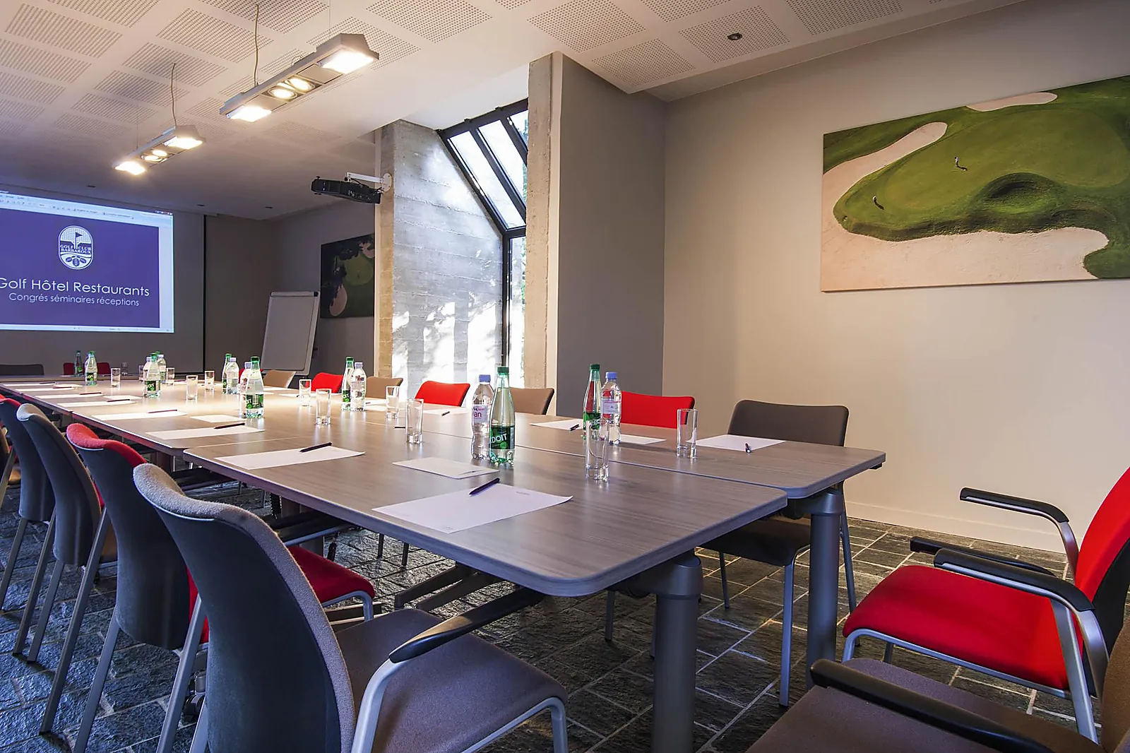 Hôtel, HÔTEL MERCURE BRIGNOLES GOLF DE BARBAROUX