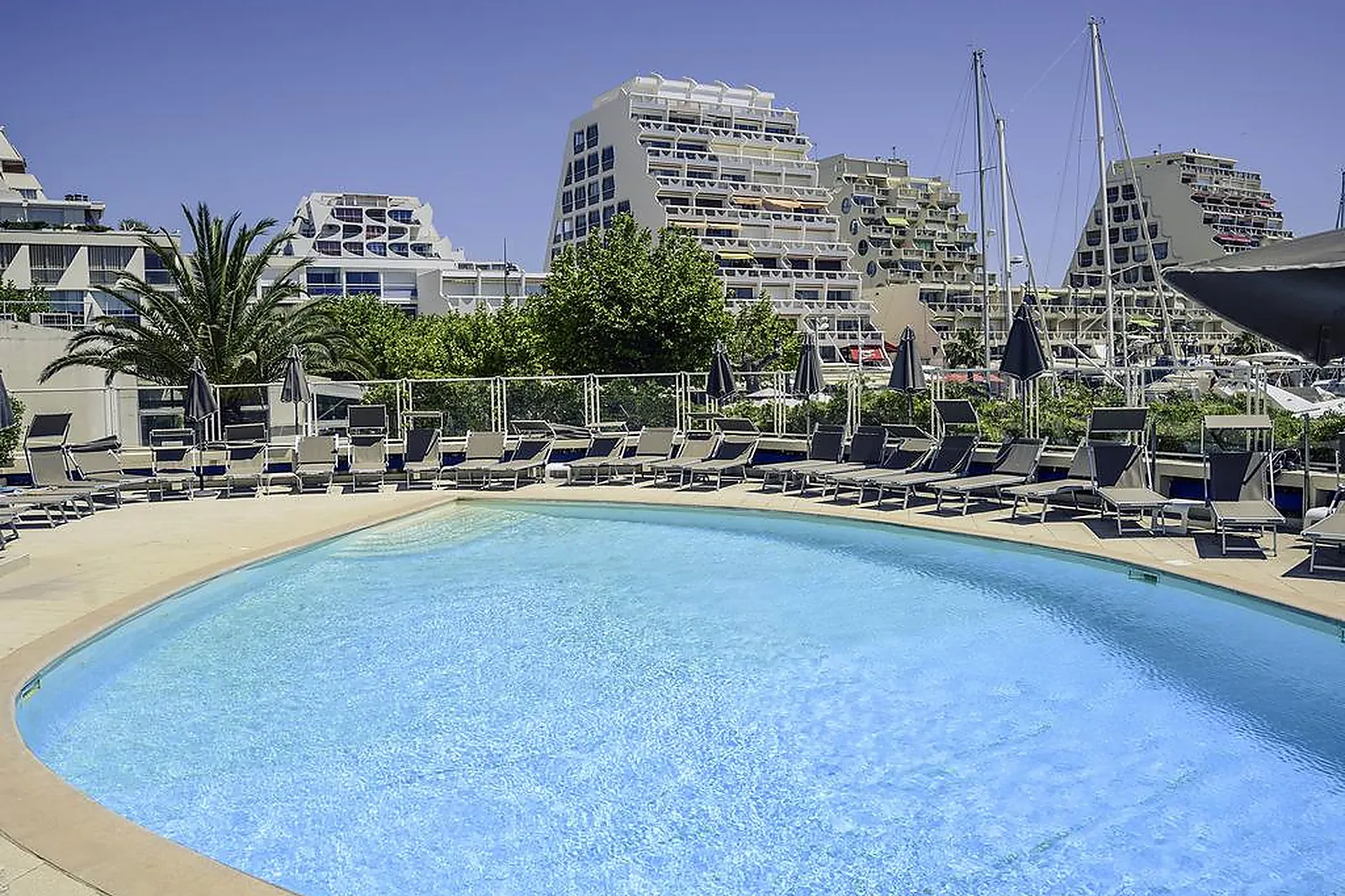 Hôtel, HÔTEL MERCURE LA GRANDE MOTTE PORT