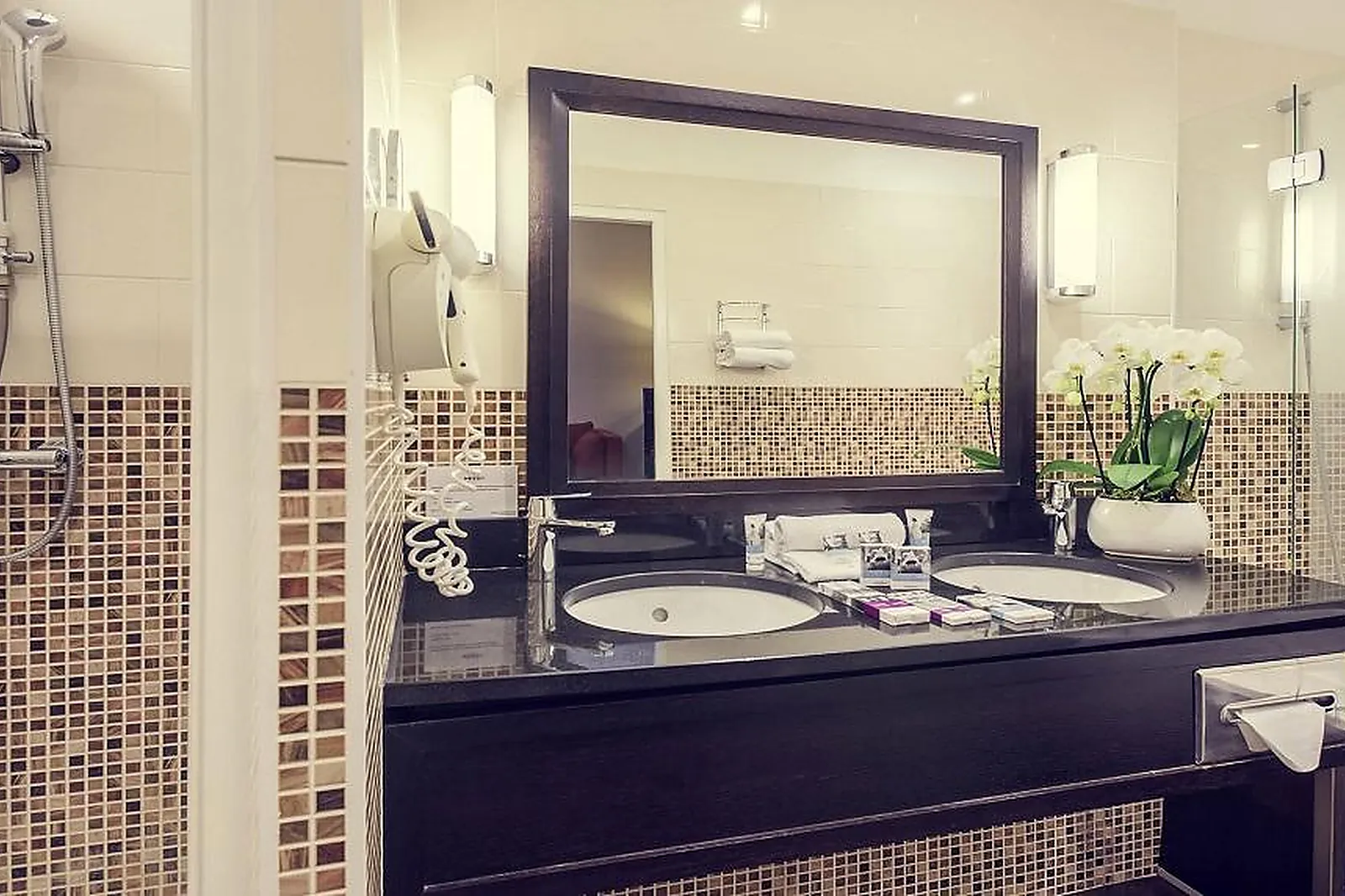 Lieux événementiels, HÔTEL MERCURE LE MANS CENTRE