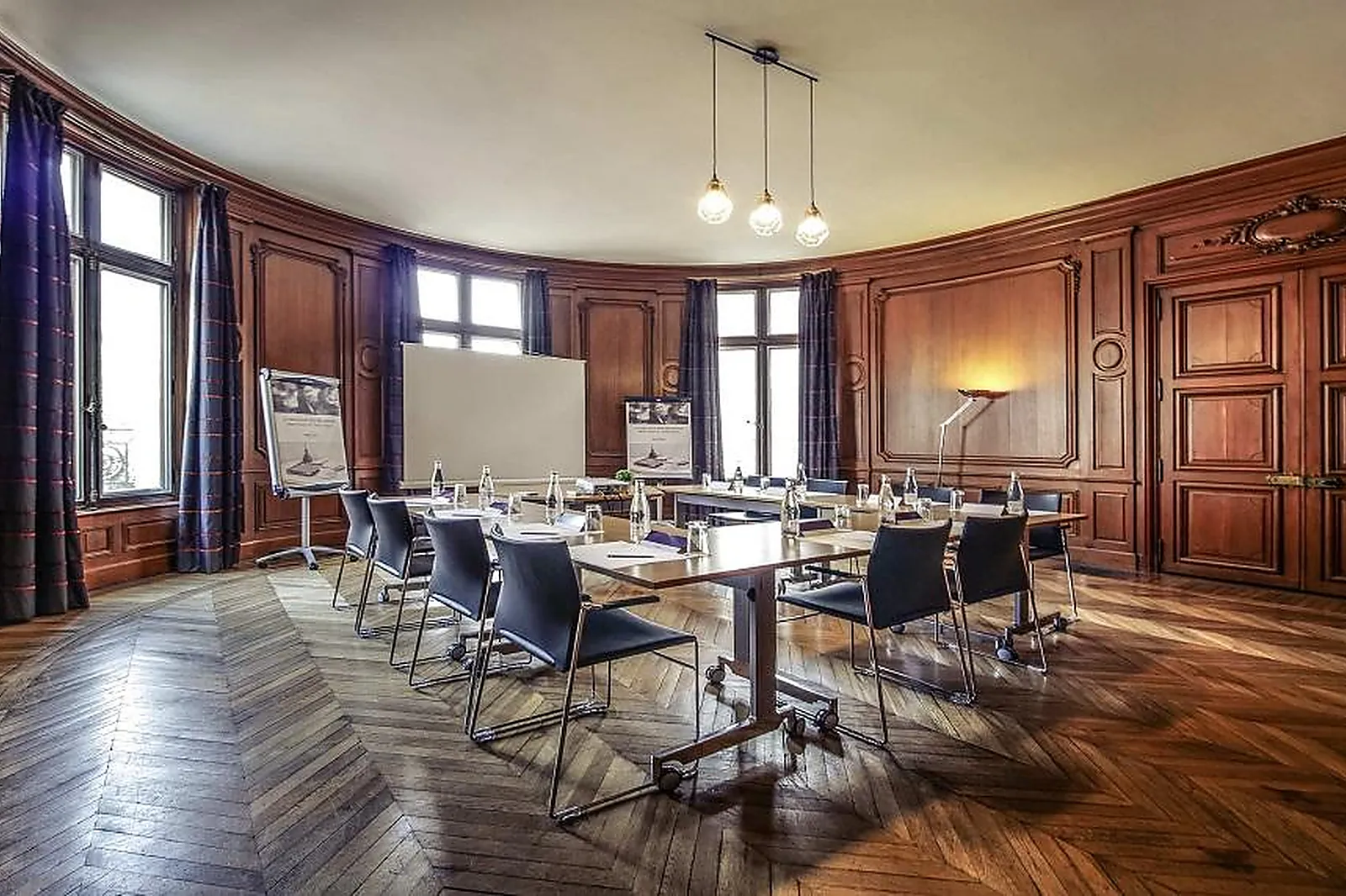 Lieux événementiels, HÔTEL MERCURE LE MANS CENTRE