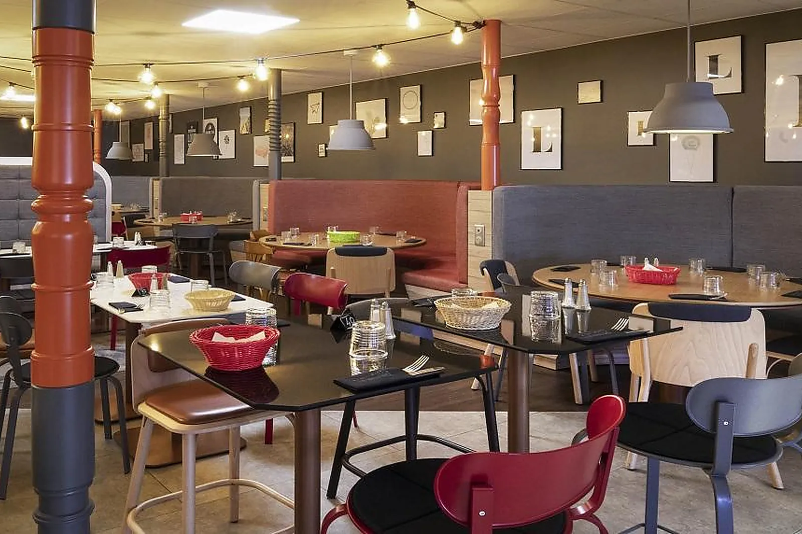 Hôtel, HÔTEL MERCURE LILLE AÉROPORT