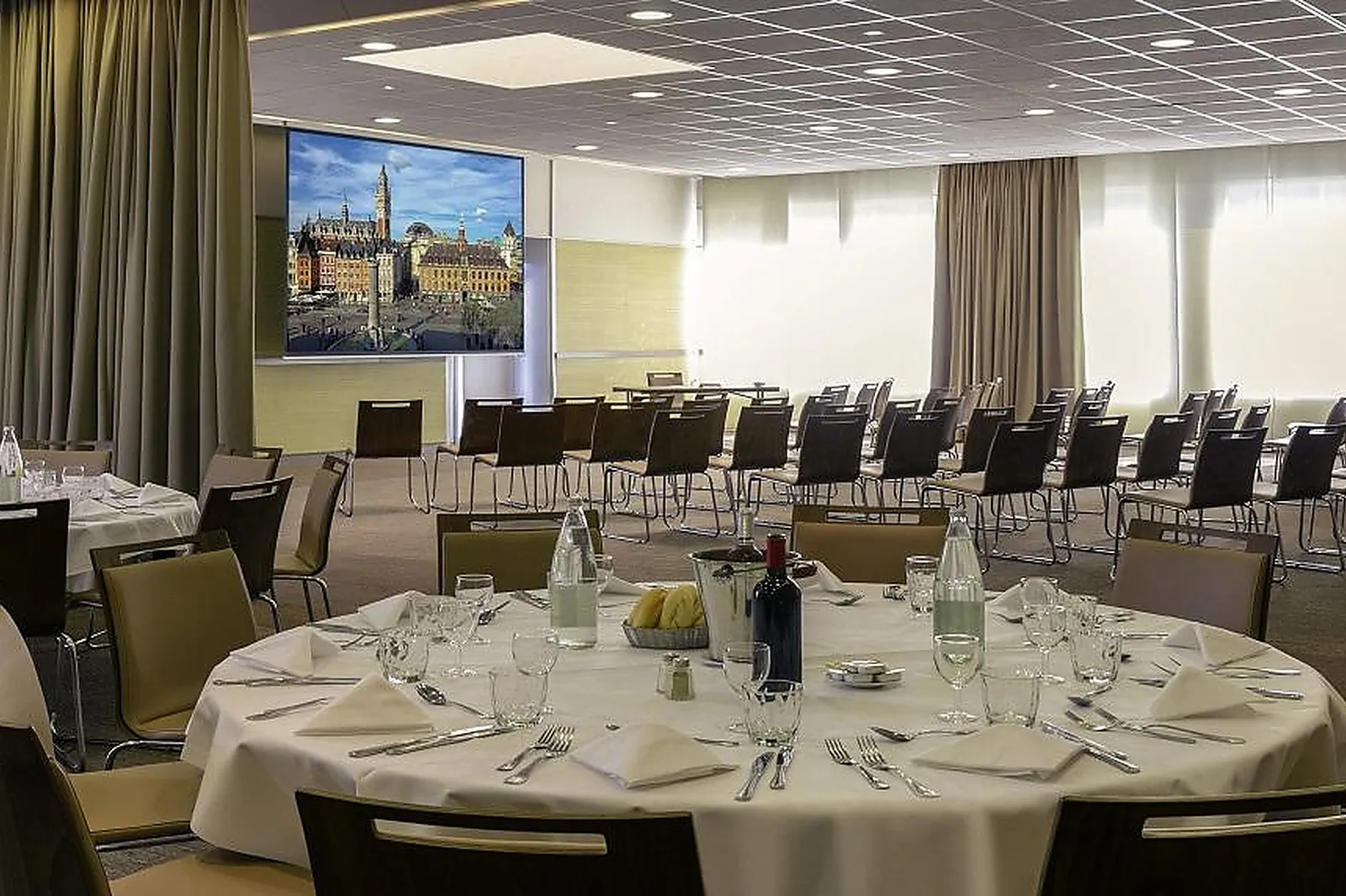 Hôtel, HÔTEL MERCURE LILLE AÉROPORT