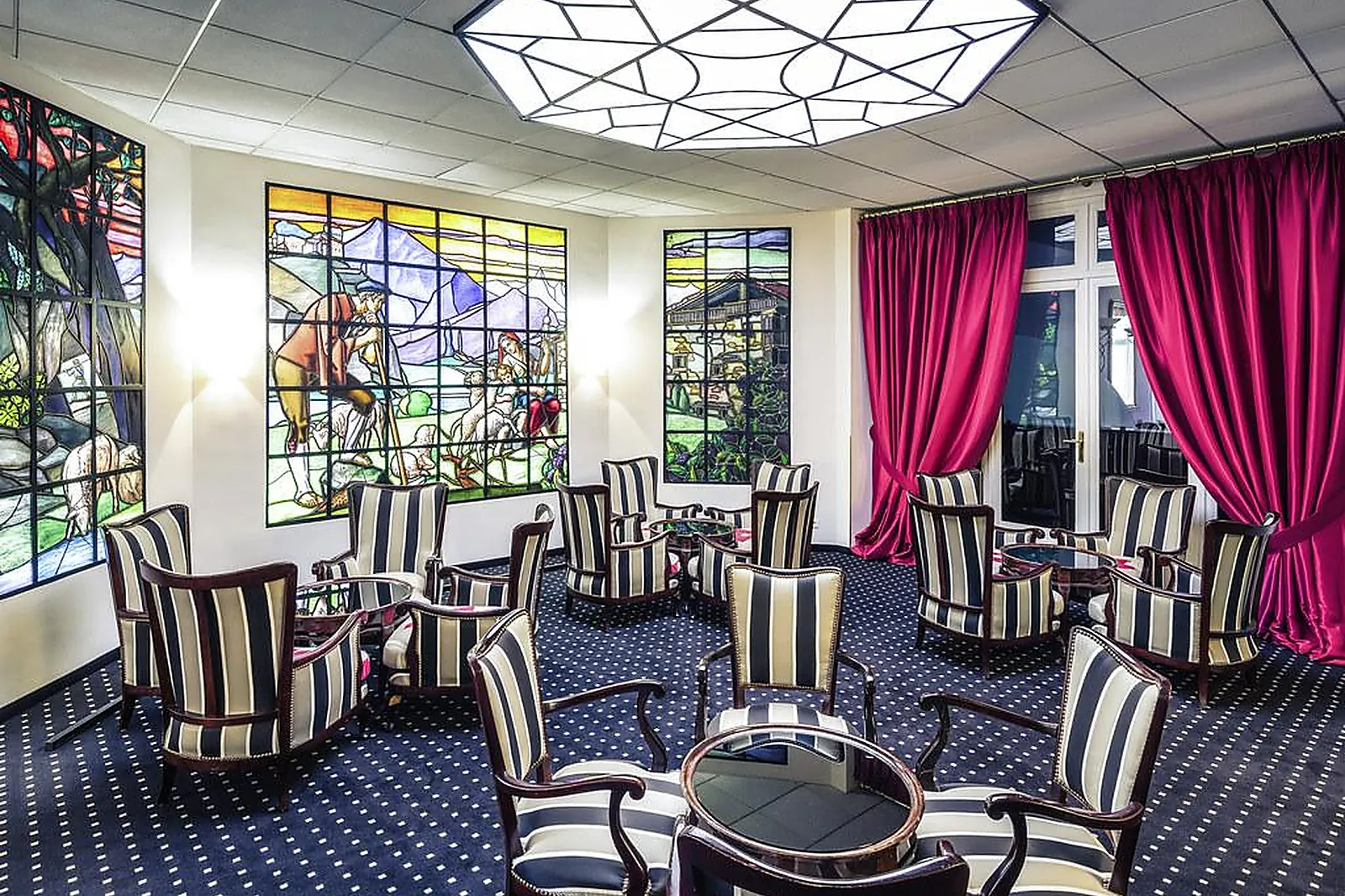 Hôtel, HÔTEL MERCURE LOURDES IMPÉRIAL