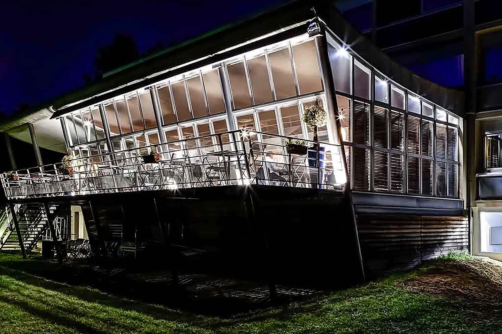 Hôtel, HÔTEL MERCURE LYON CHARBONNIERES