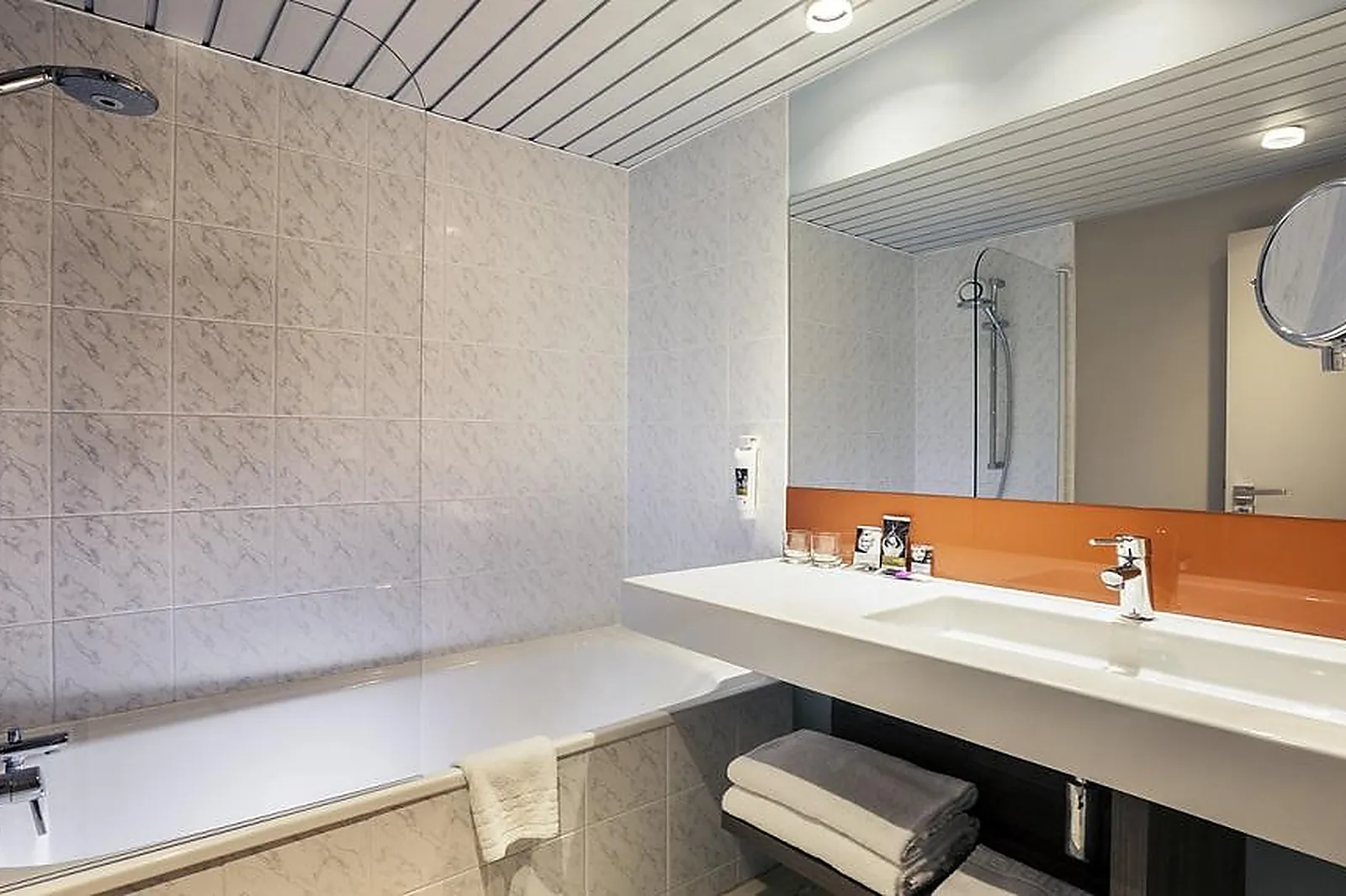 Lieux événementiels, HÔTEL MERCURE MARNE LA VALLÉE