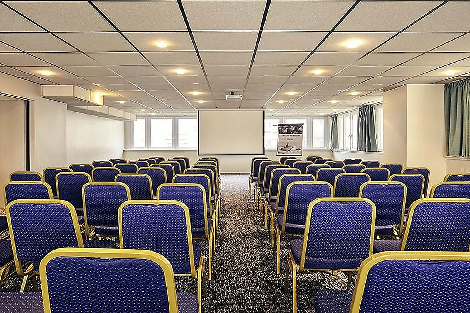 Lieux événementiels, HÔTEL MERCURE MARNE LA VALLÉE