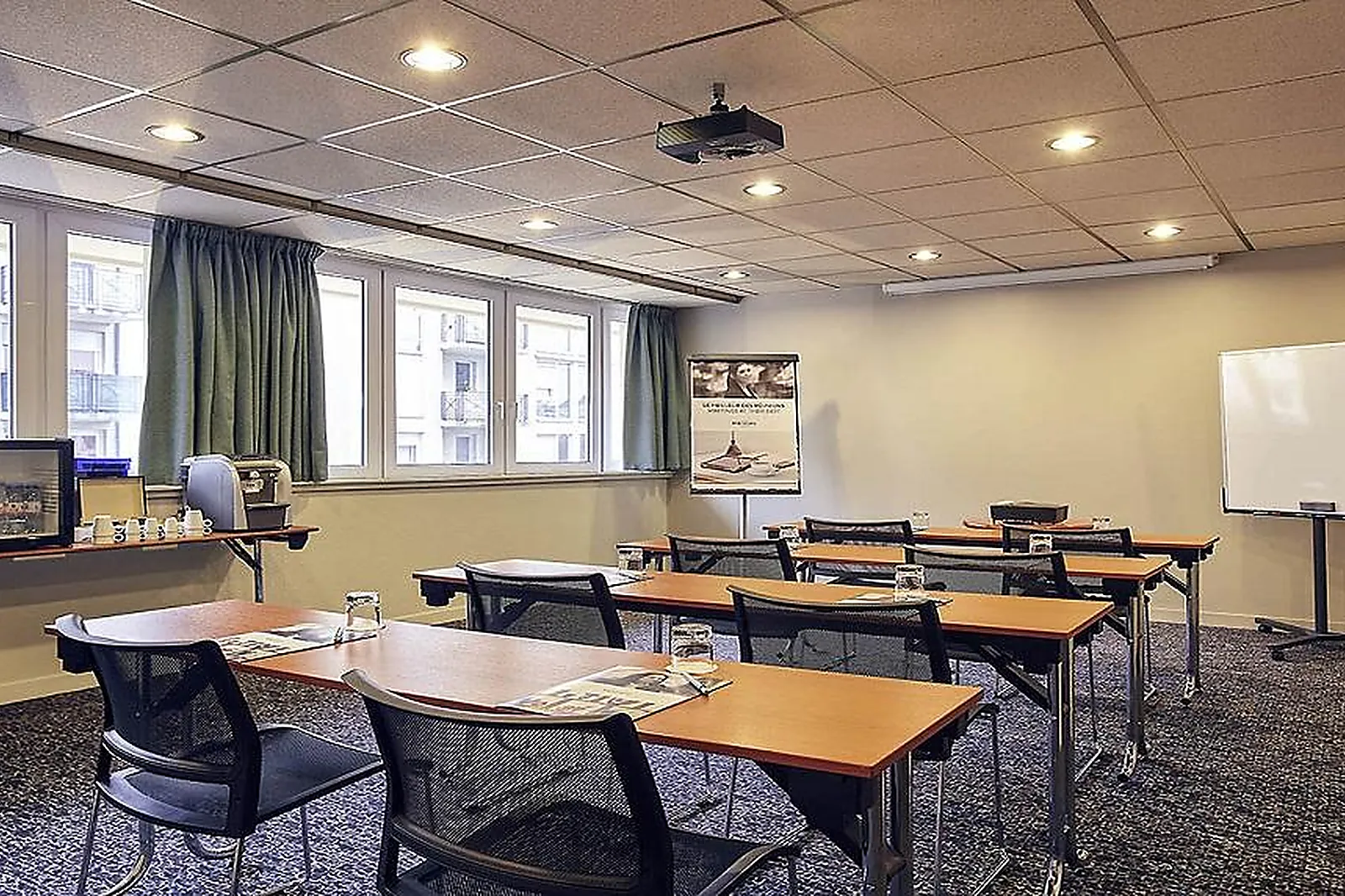 Lieux événementiels, HÔTEL MERCURE MARNE LA VALLÉE