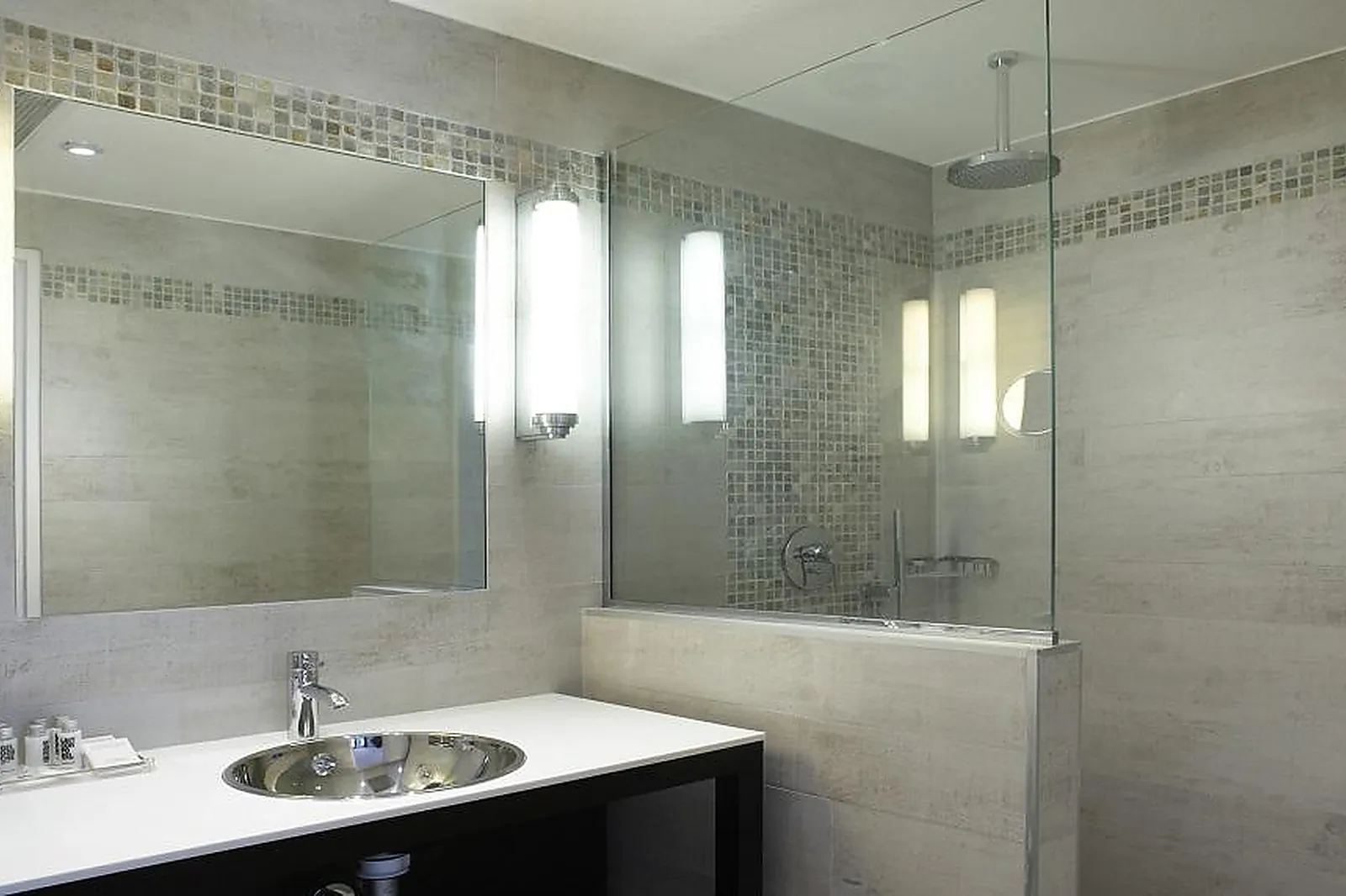 Lieux événementiels, HÔTEL MERCURE MARSEILLE CENTRE BOMPARD LA CORNICHE