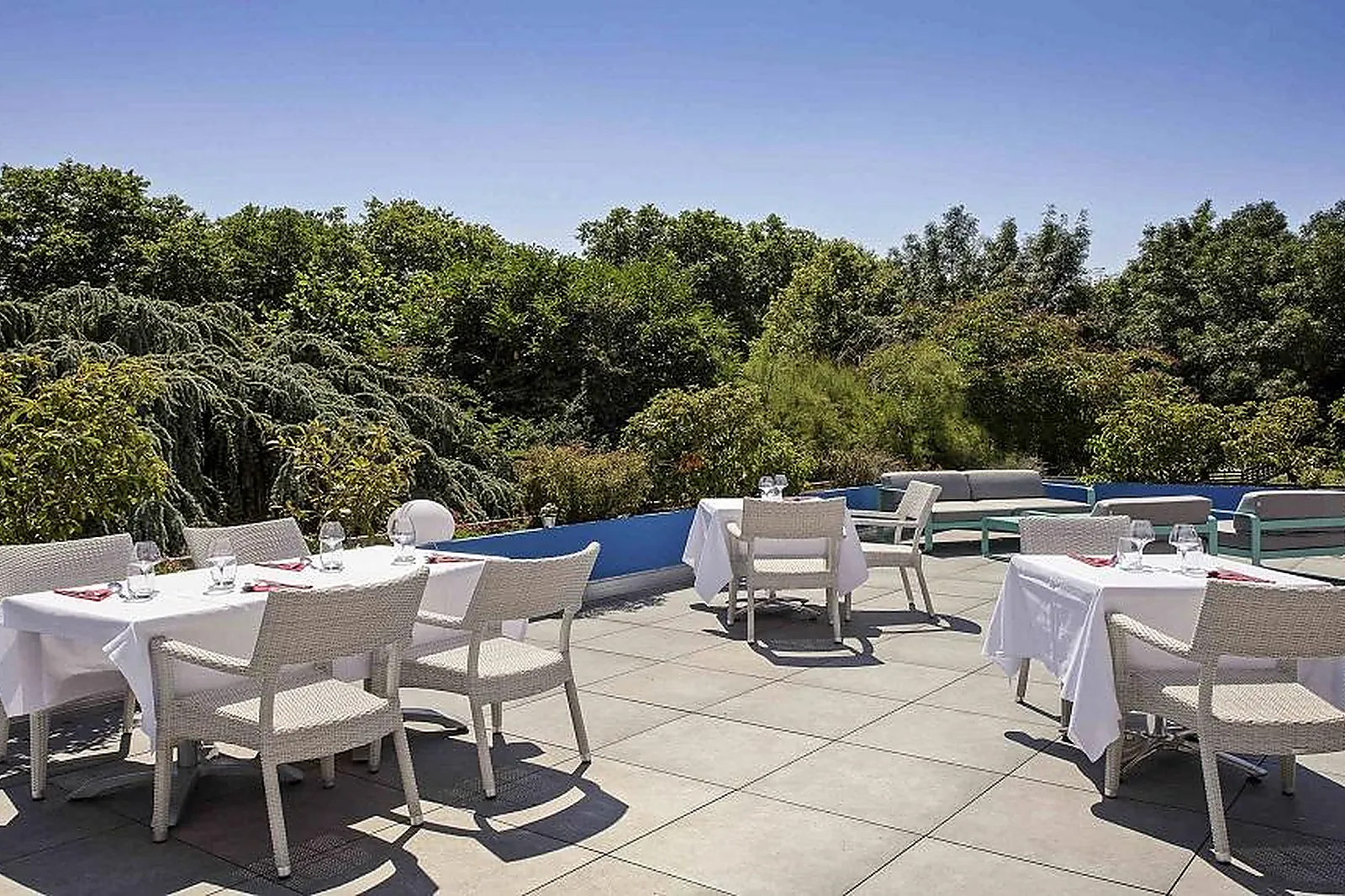 Lieux événementiels, HÔTEL MERCURE MÂCON BORD DE SAÔNE