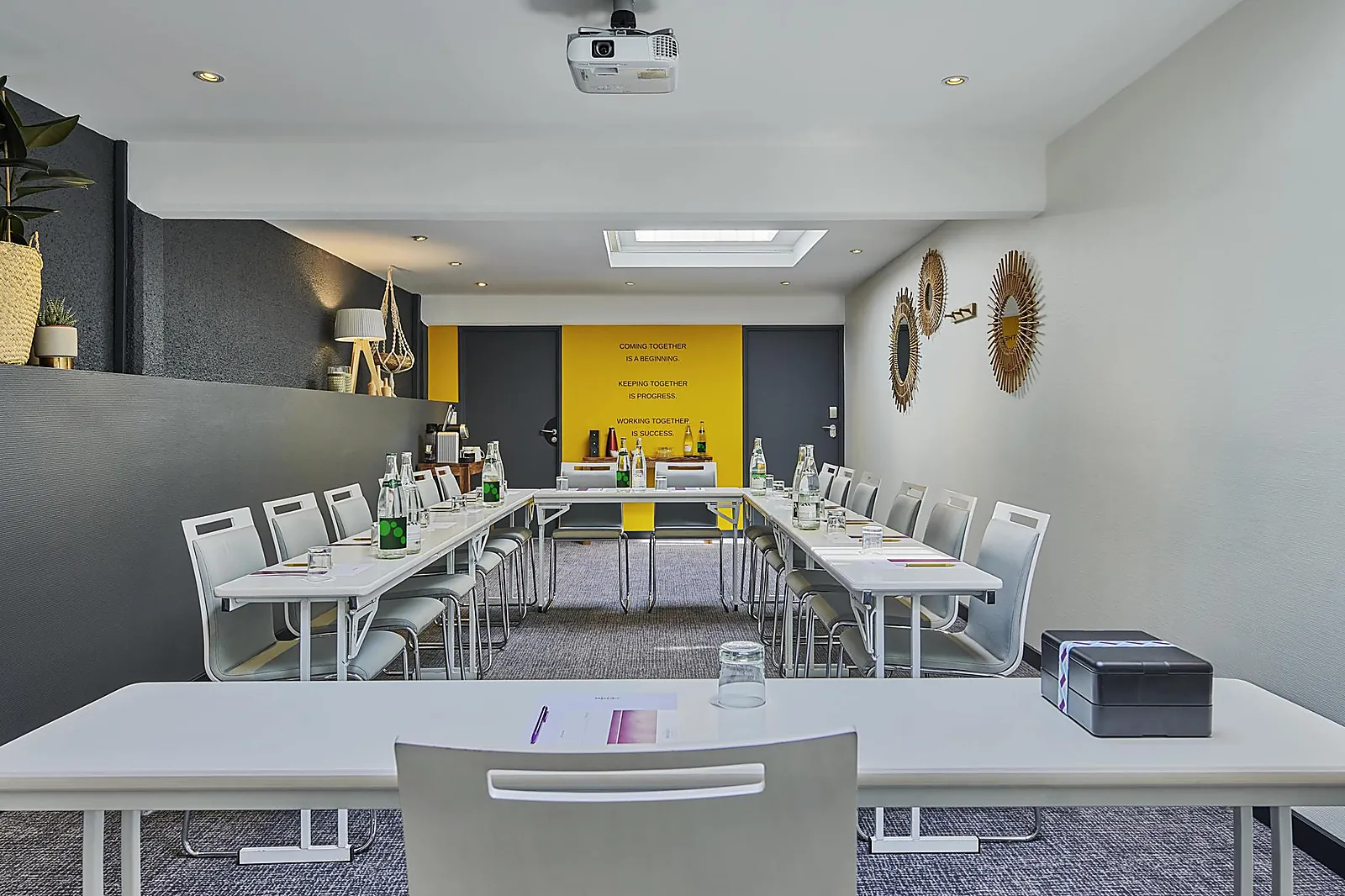 Lieux événementiels, HÔTEL MERCURE PARIS 15 PORTE DE VERSAILLES