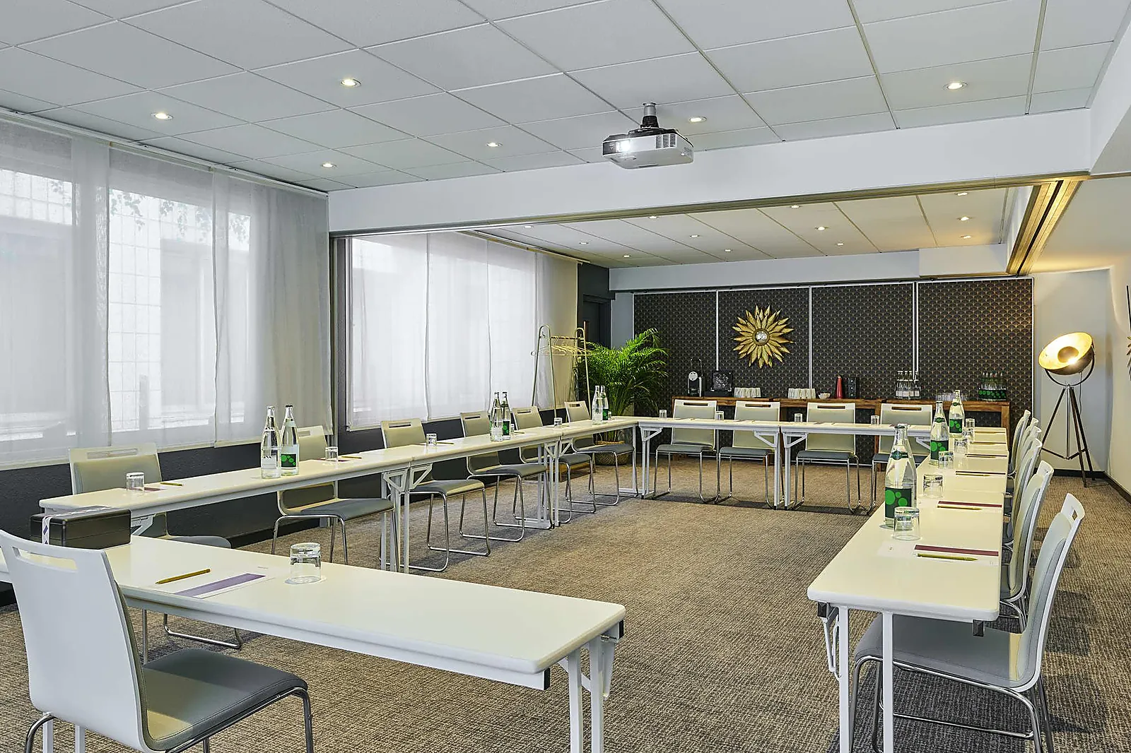 Lieux événementiels, HÔTEL MERCURE PARIS 15 PORTE DE VERSAILLES