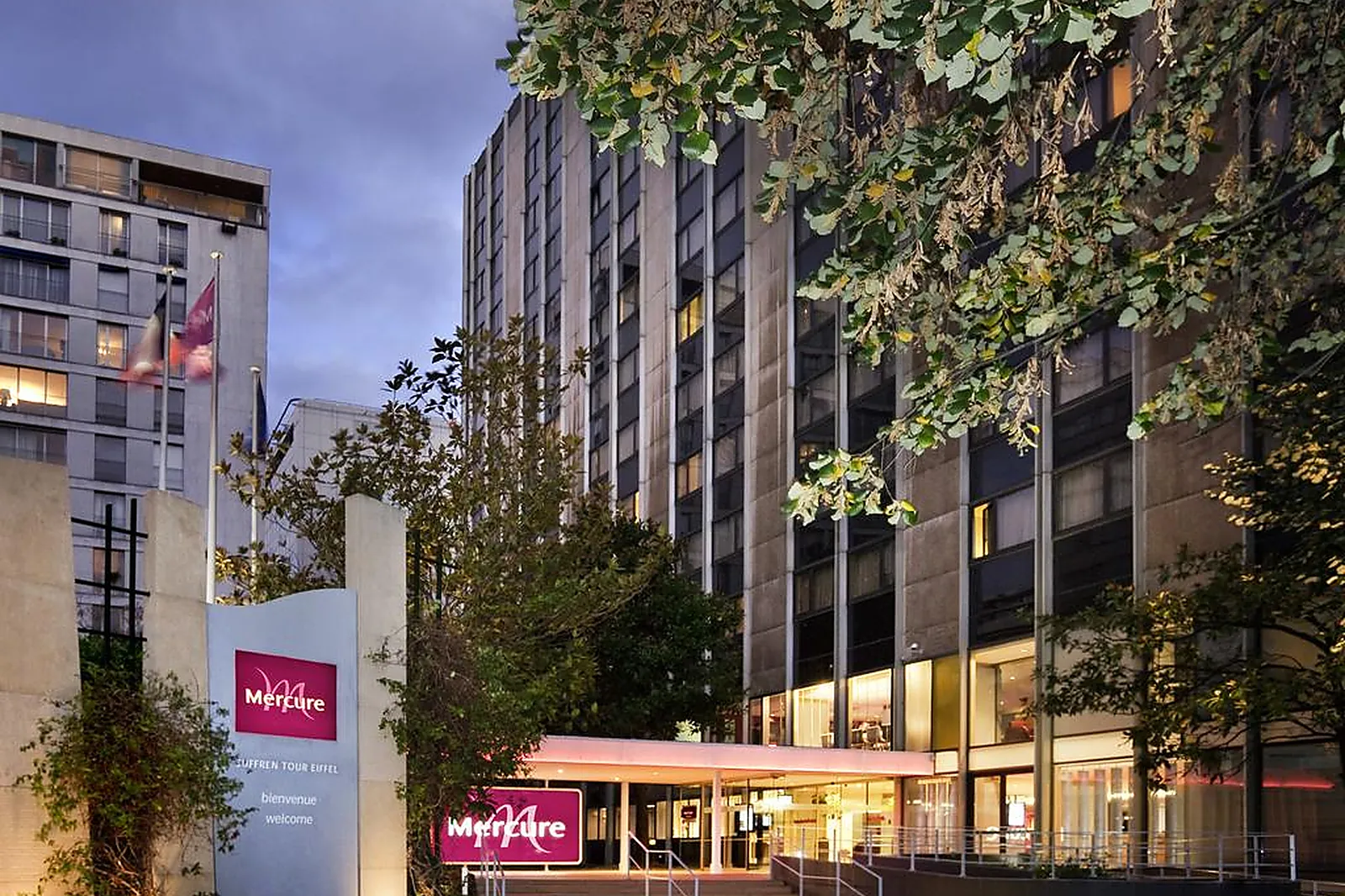 Hôtel, HÔTEL MERCURE PARIS TOUR EIFFEL 