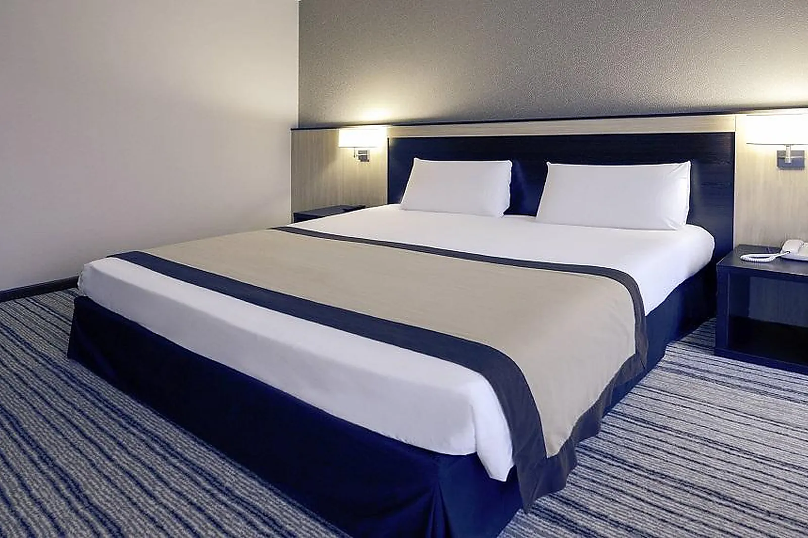 Lieux événementiels, HÔTEL MERCURE ROUEN CENTRE CHAMP DE MARS