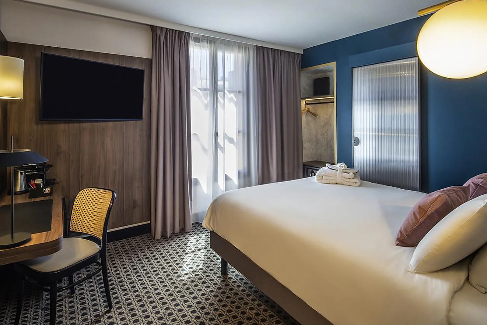 Hôtel, HÔTEL MERCURE VERSAILLES CHÂTEAU 