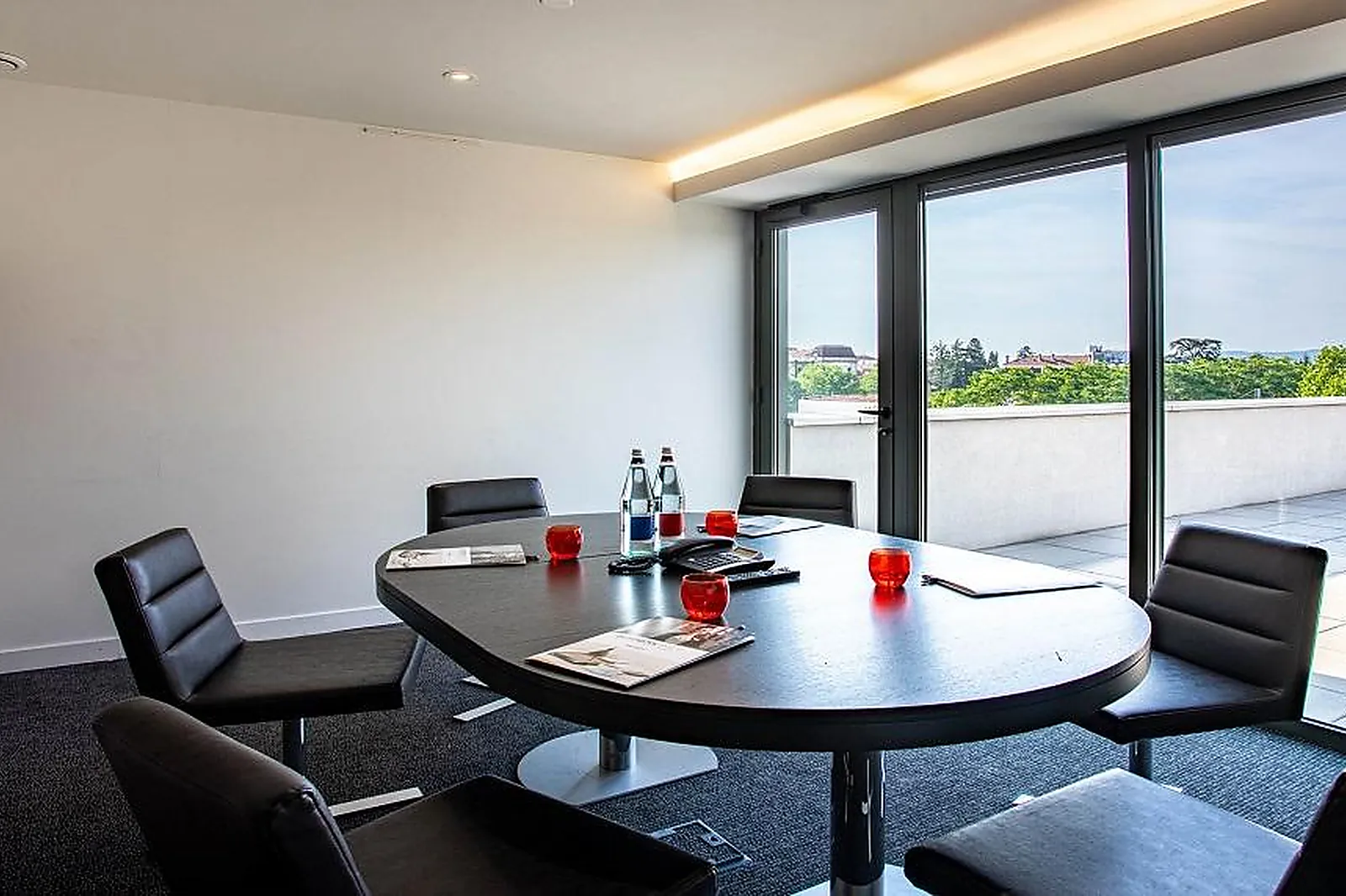 Lieux événementiels, HÔTEL MERCURE VILLEFRANCHE EN BEAUJOLAIS ICI & LÀ