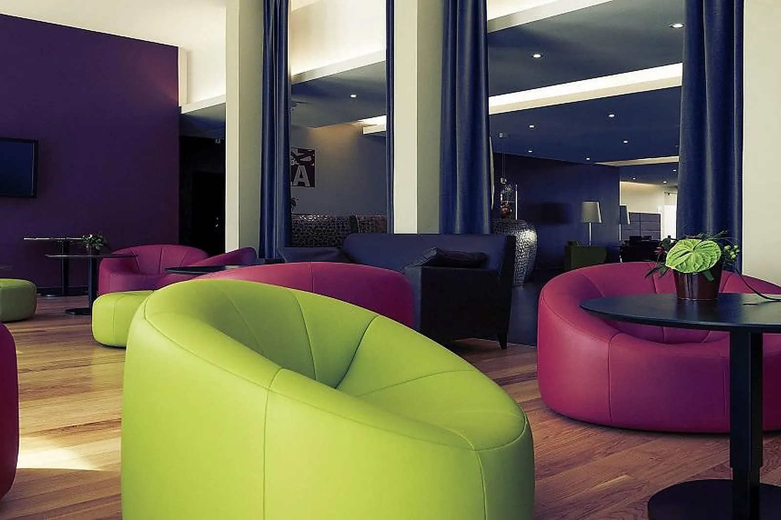 Lieux événementiels, HÔTEL MERCURE VILLEFRANCHE EN BEAUJOLAIS ICI & LÀ