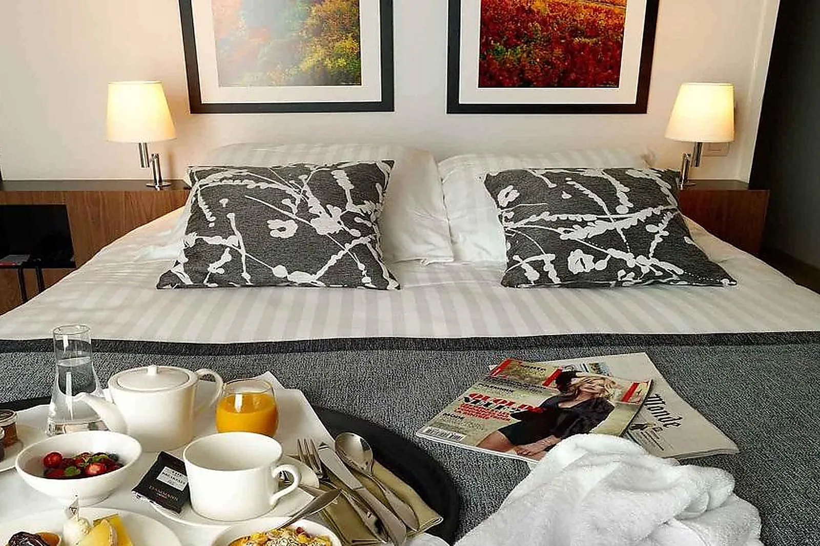 Lieux événementiels, HÔTEL MERCURE VILLEFRANCHE EN BEAUJOLAIS ICI & LÀ