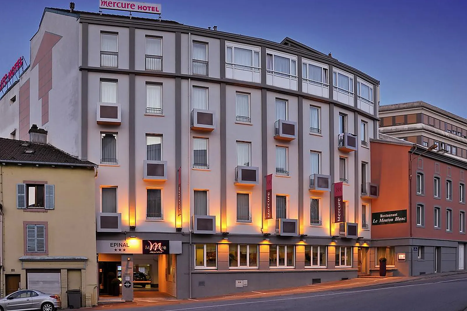 Hôtel, HÔTEL MERCURE ÉPINAL CENTRE