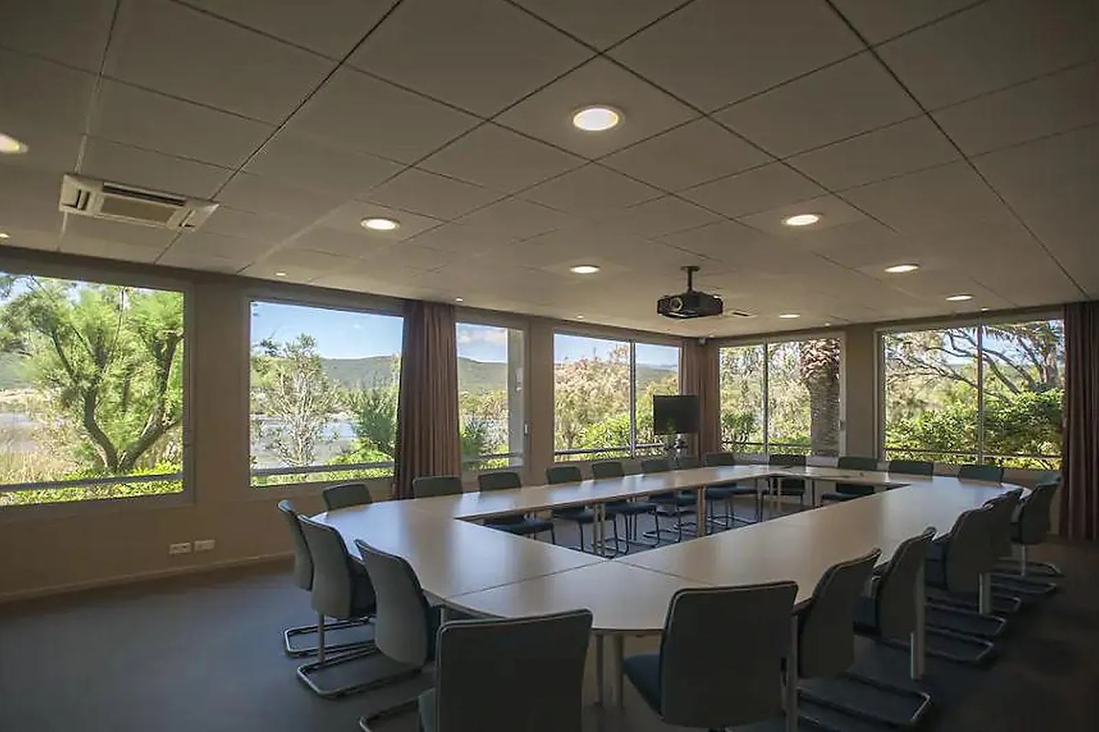 Lieux événementiels, HÔTEL MOBY DICK