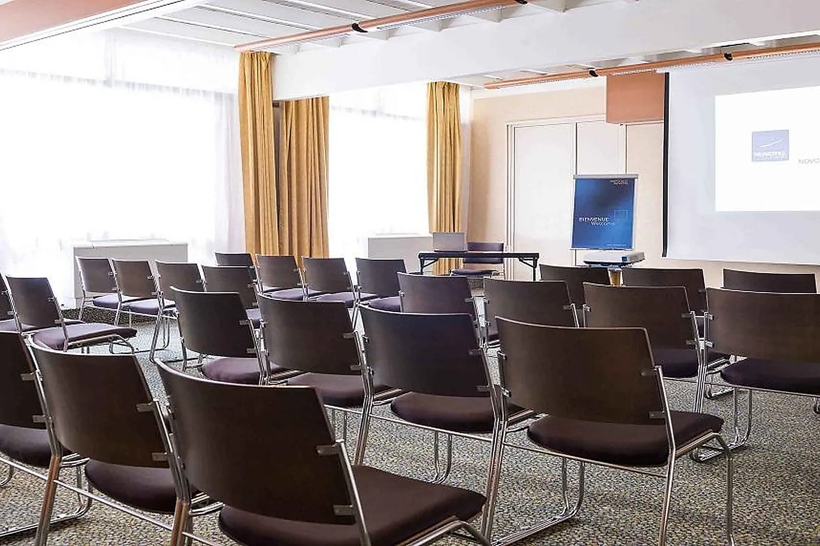 Lieux événementiels, HÔTEL NOVOTEL ANTIBES SOPHIA ANTIPOLIS