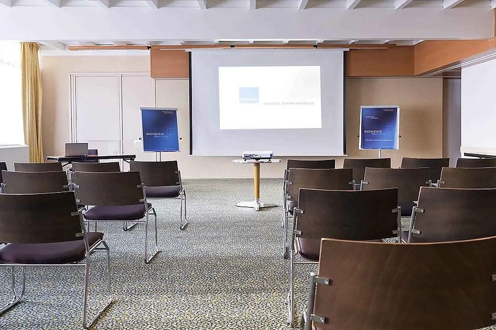 Lieux événementiels, HÔTEL NOVOTEL ANTIBES SOPHIA ANTIPOLIS