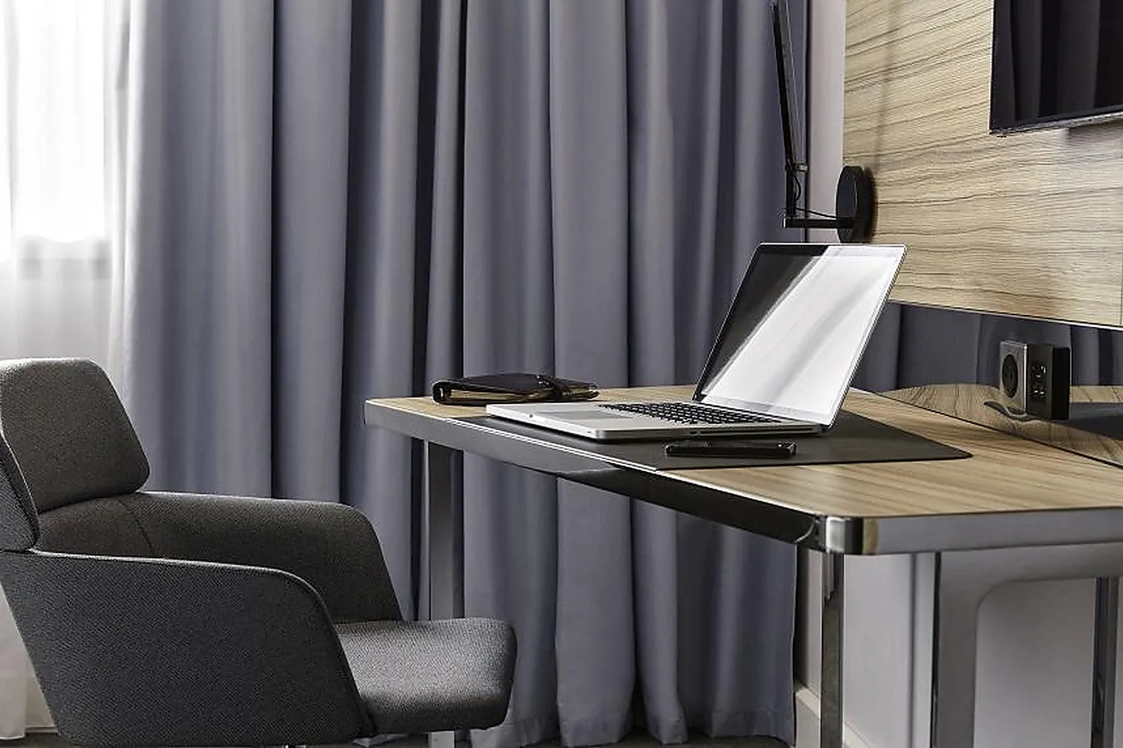 Lieux événementiels, HÔTEL NOVOTEL ANTIBES SOPHIA ANTIPOLIS