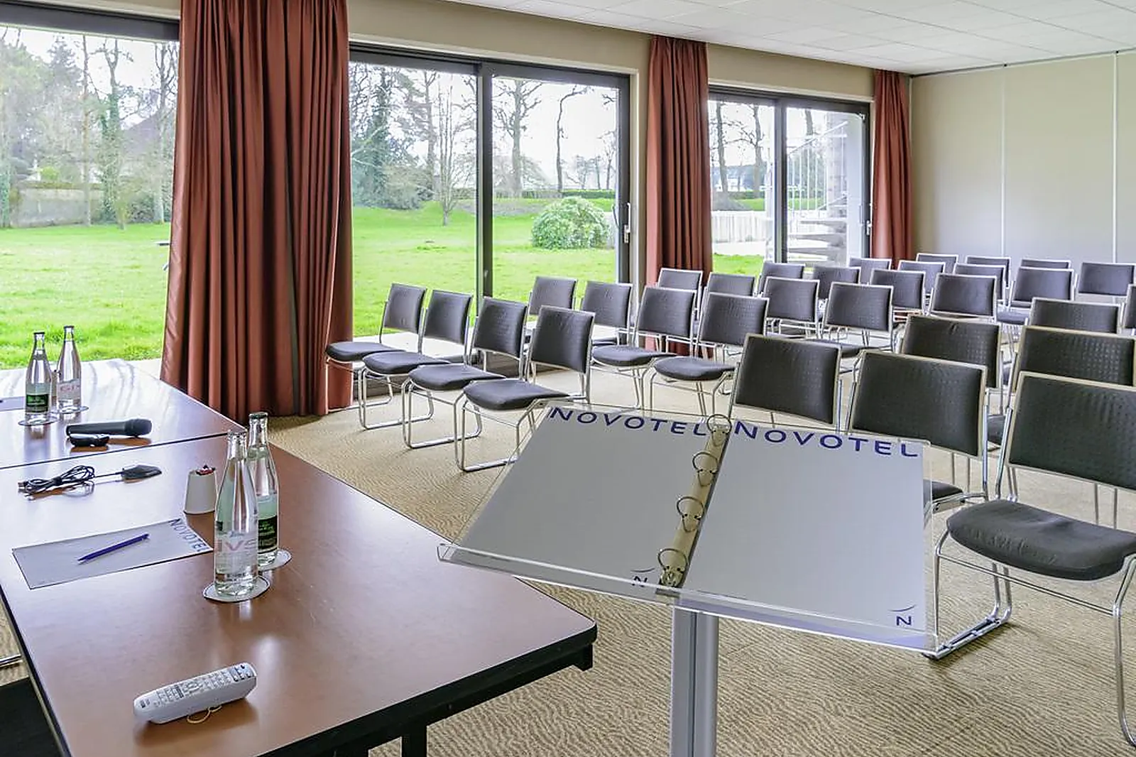 Hôtel, HÔTEL NOVOTEL BAYEUX