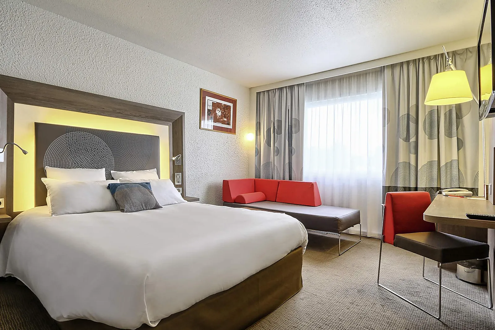 Lieux événementiels, HÔTEL NOVOTEL CHARTRES