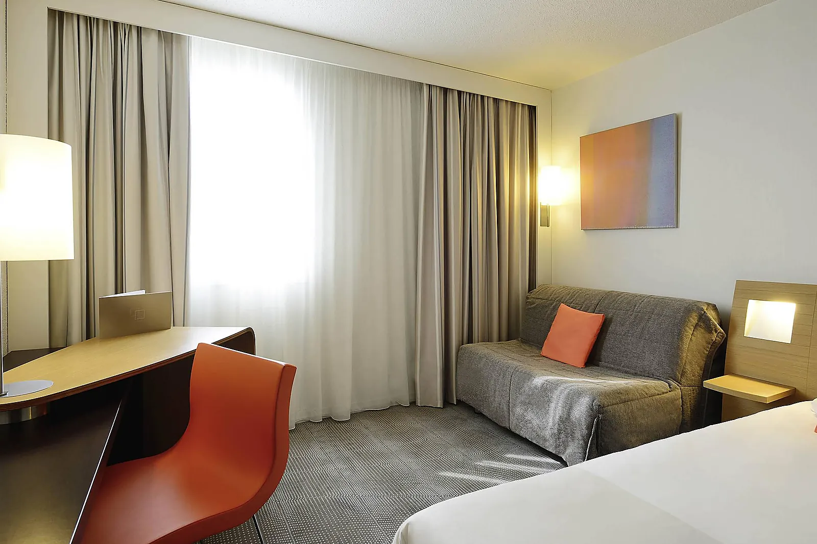 Lieux événementiels, HÔTEL NOVOTEL CHARTRES