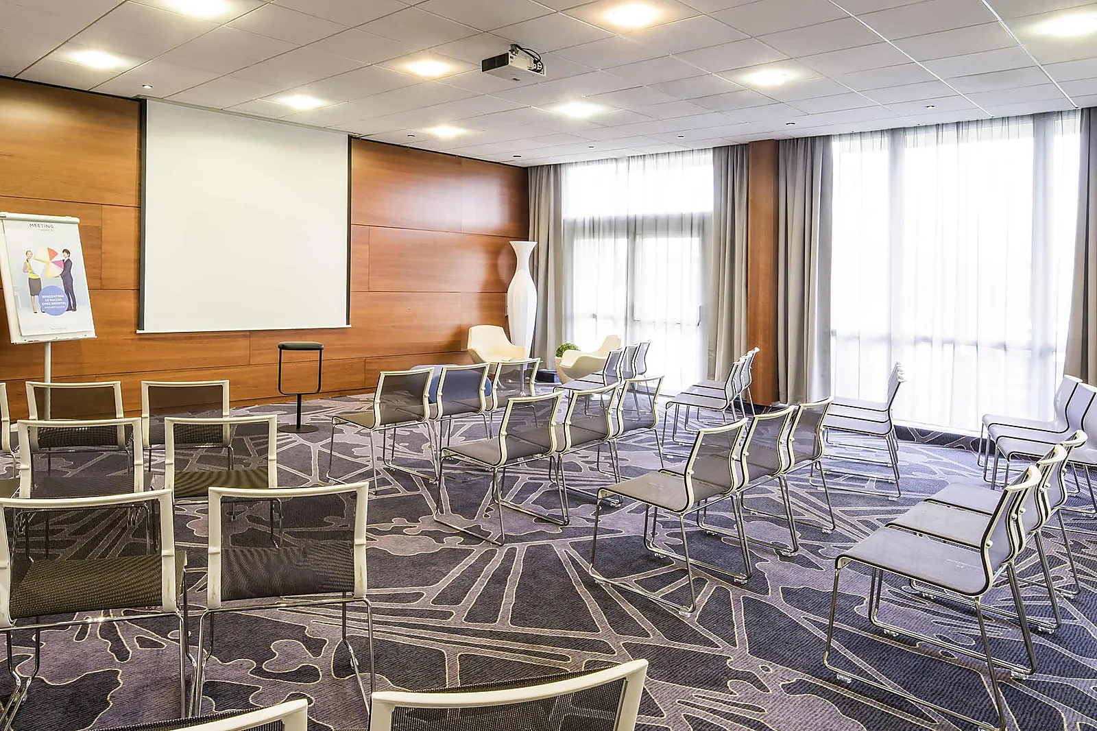 Lieux événementiels, HÔTEL NOVOTEL CHARTRES