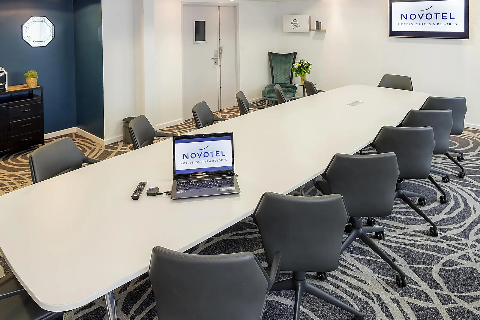 Lieux événementiels, HÔTEL NOVOTEL CHARTRES