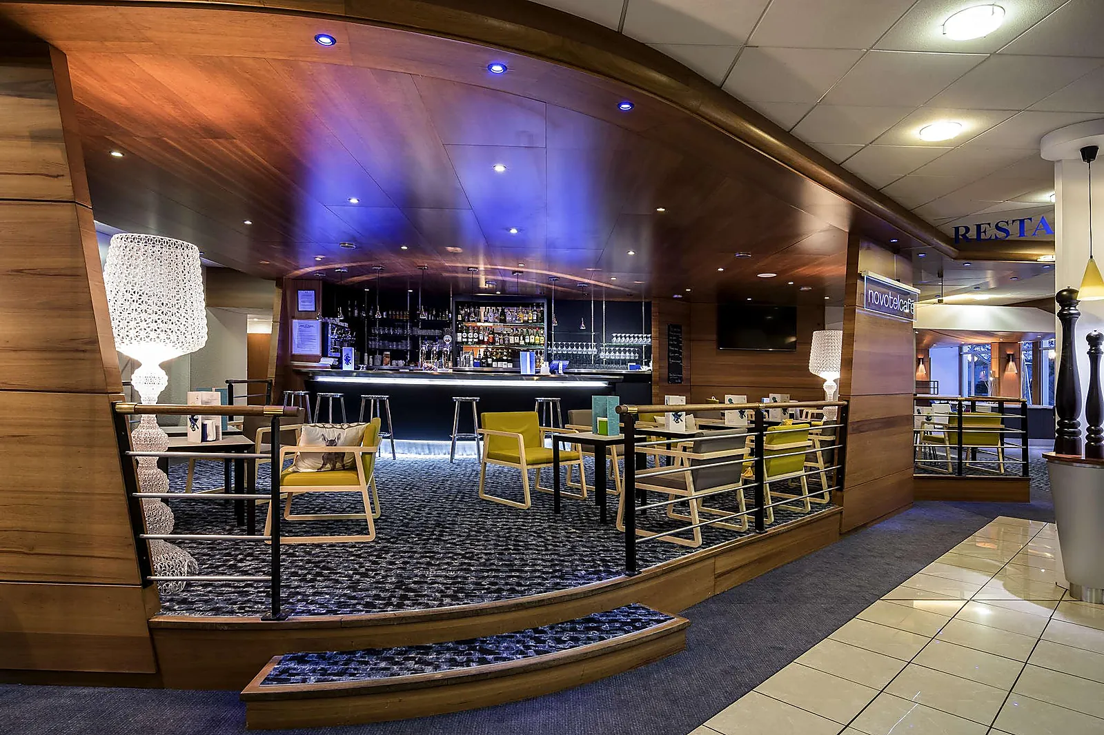 Lieux événementiels, HÔTEL NOVOTEL CHARTRES