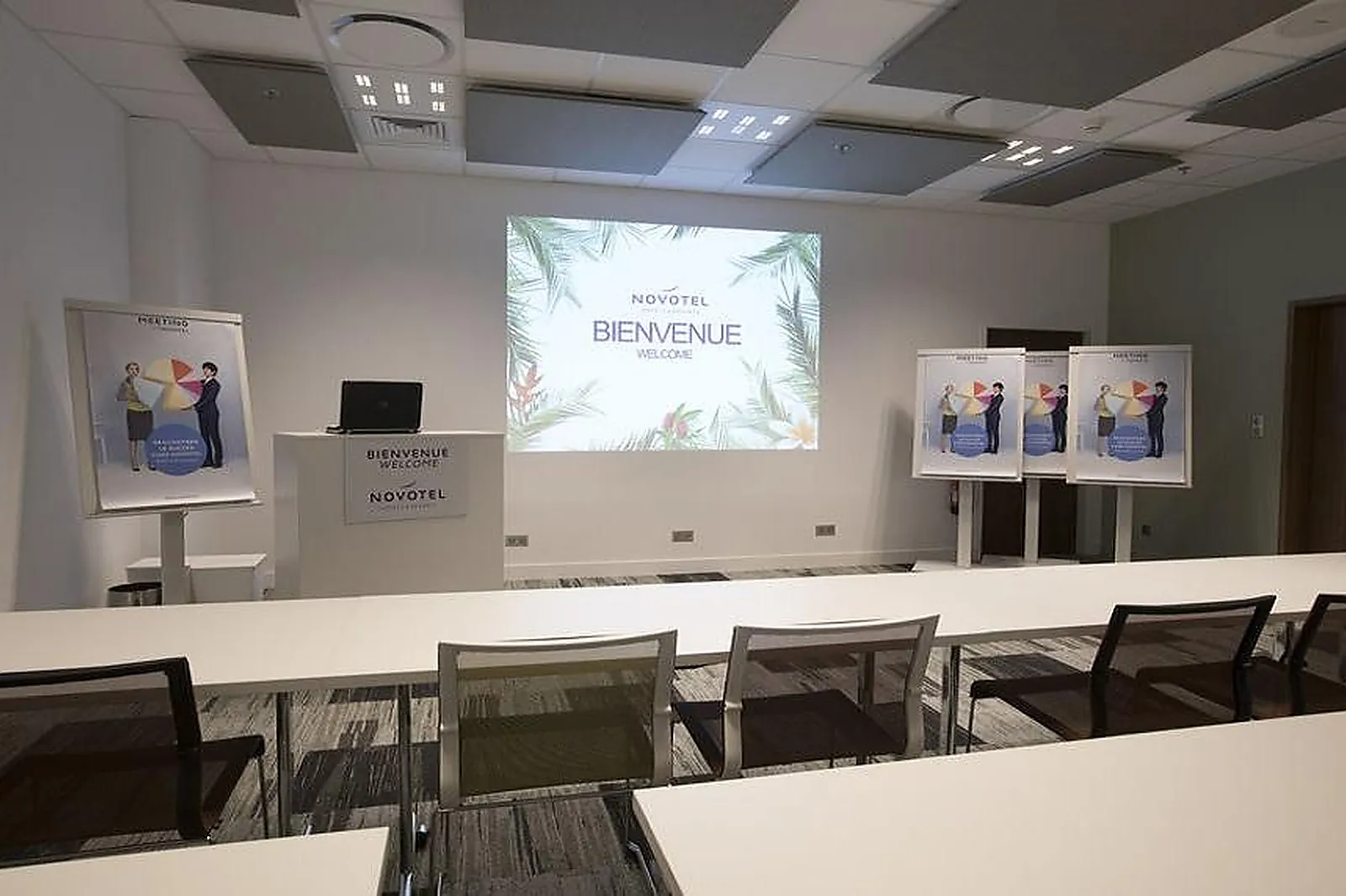 Hôtel, HÔTEL NOVOTEL LYON CONFLUENCE