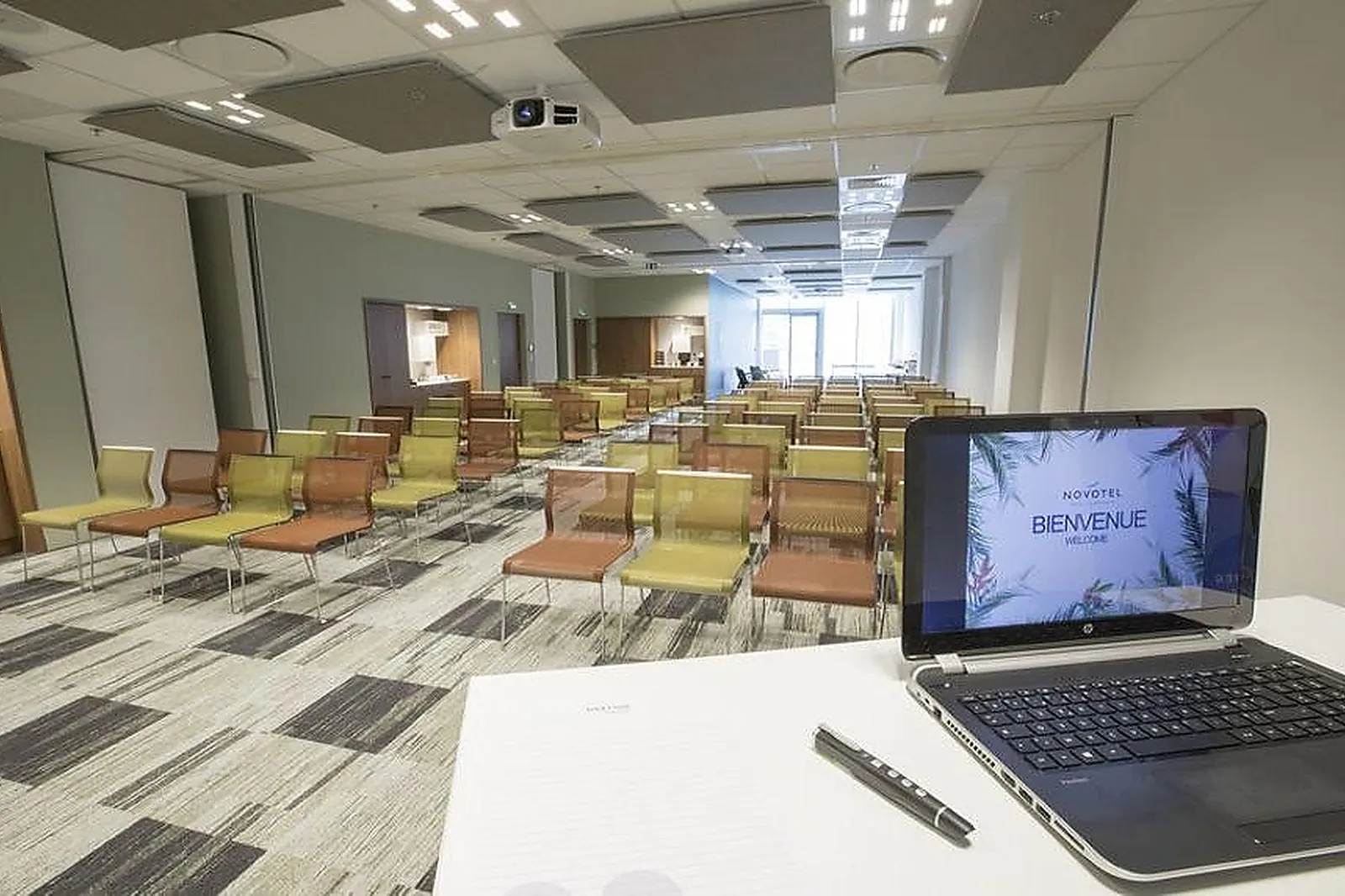 Hôtel, HÔTEL NOVOTEL LYON CONFLUENCE