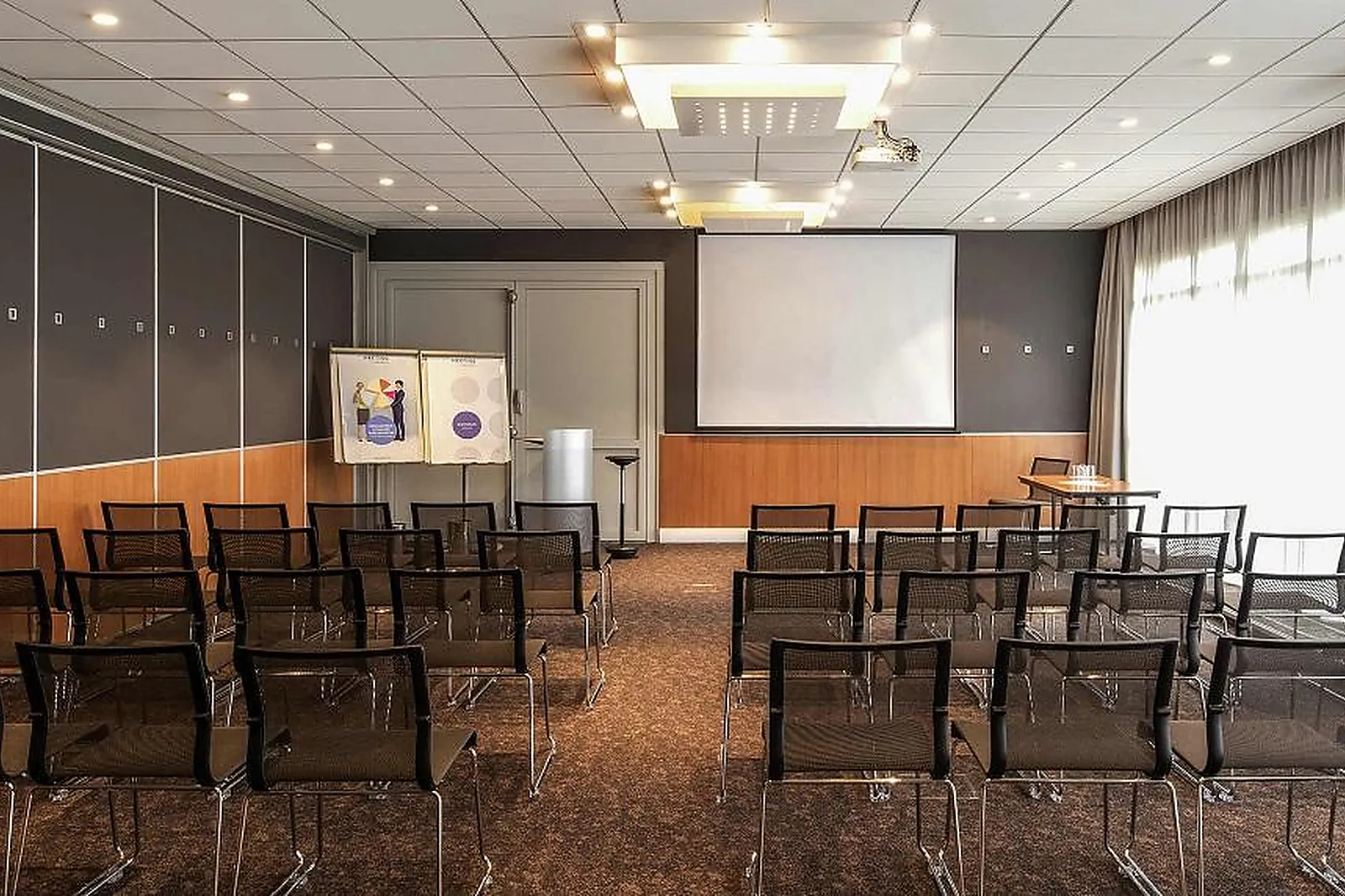 Lieux événementiels, HÔTEL NOVOTEL METZ AMNÉVILLE