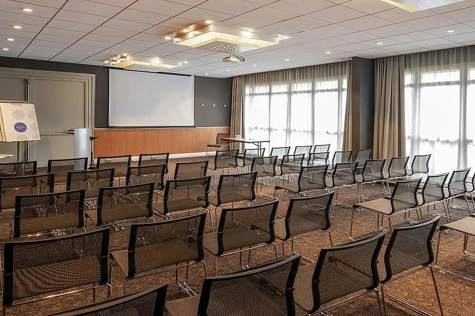 Lieux événementiels, HÔTEL NOVOTEL METZ AMNÉVILLE