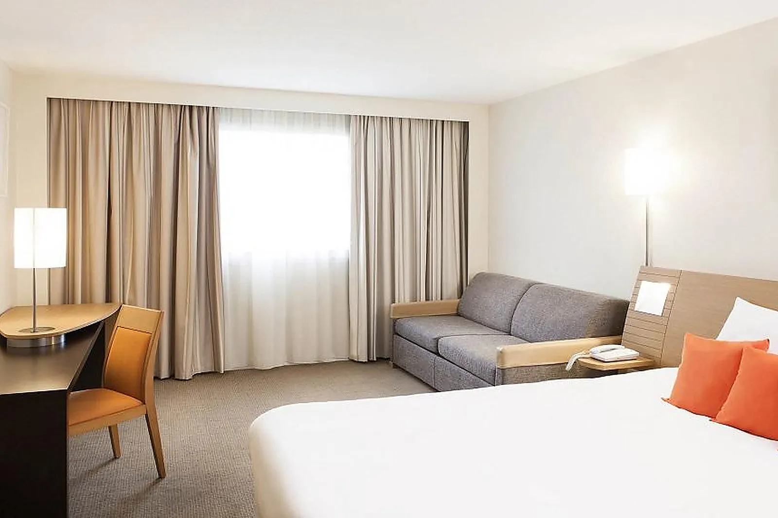 Lieux événementiels, HÔTEL NOVOTEL NANTES CENTRE BORD DE LOIRE