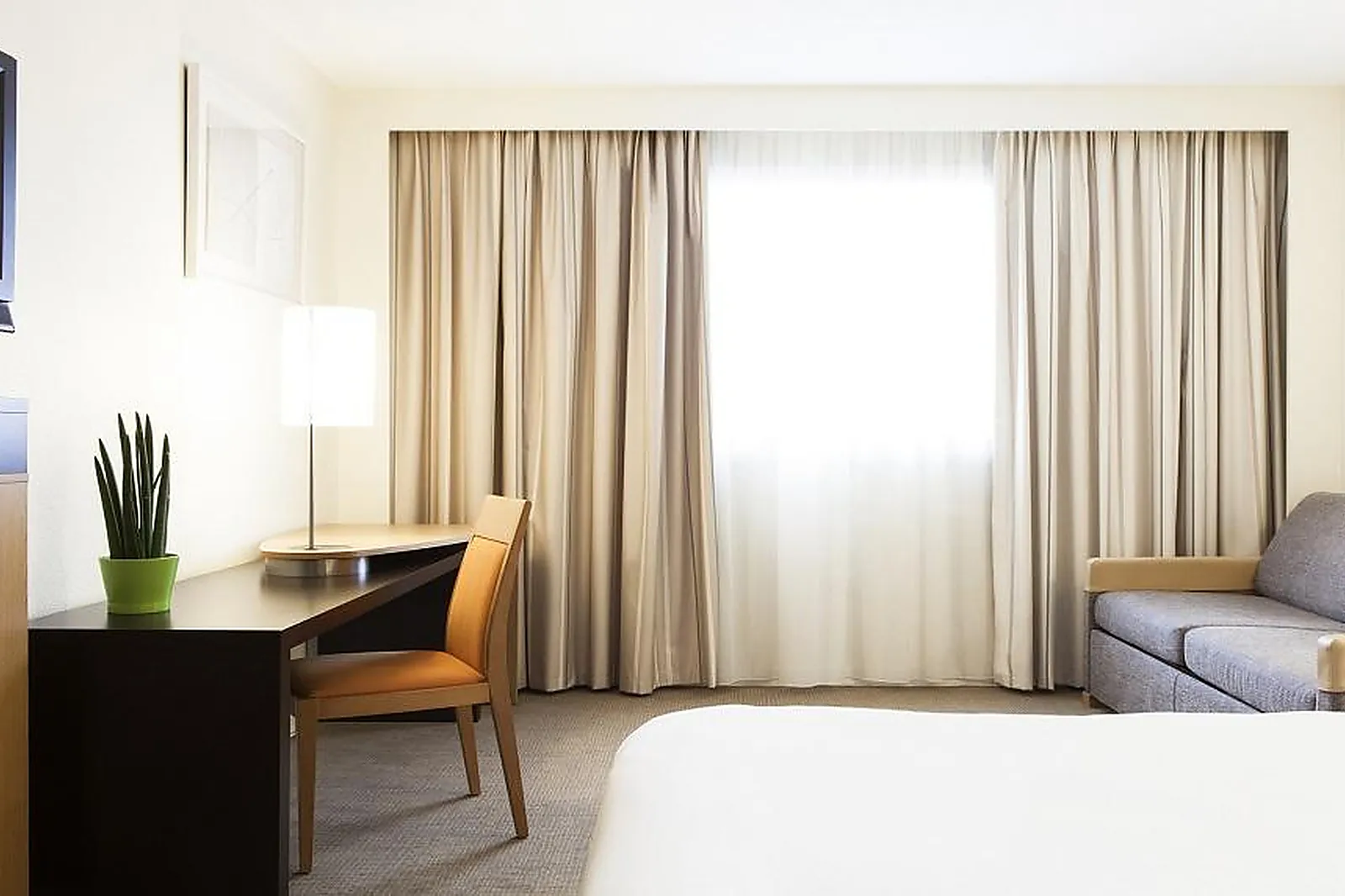 Lieux événementiels, HÔTEL NOVOTEL NANTES CENTRE BORD DE LOIRE