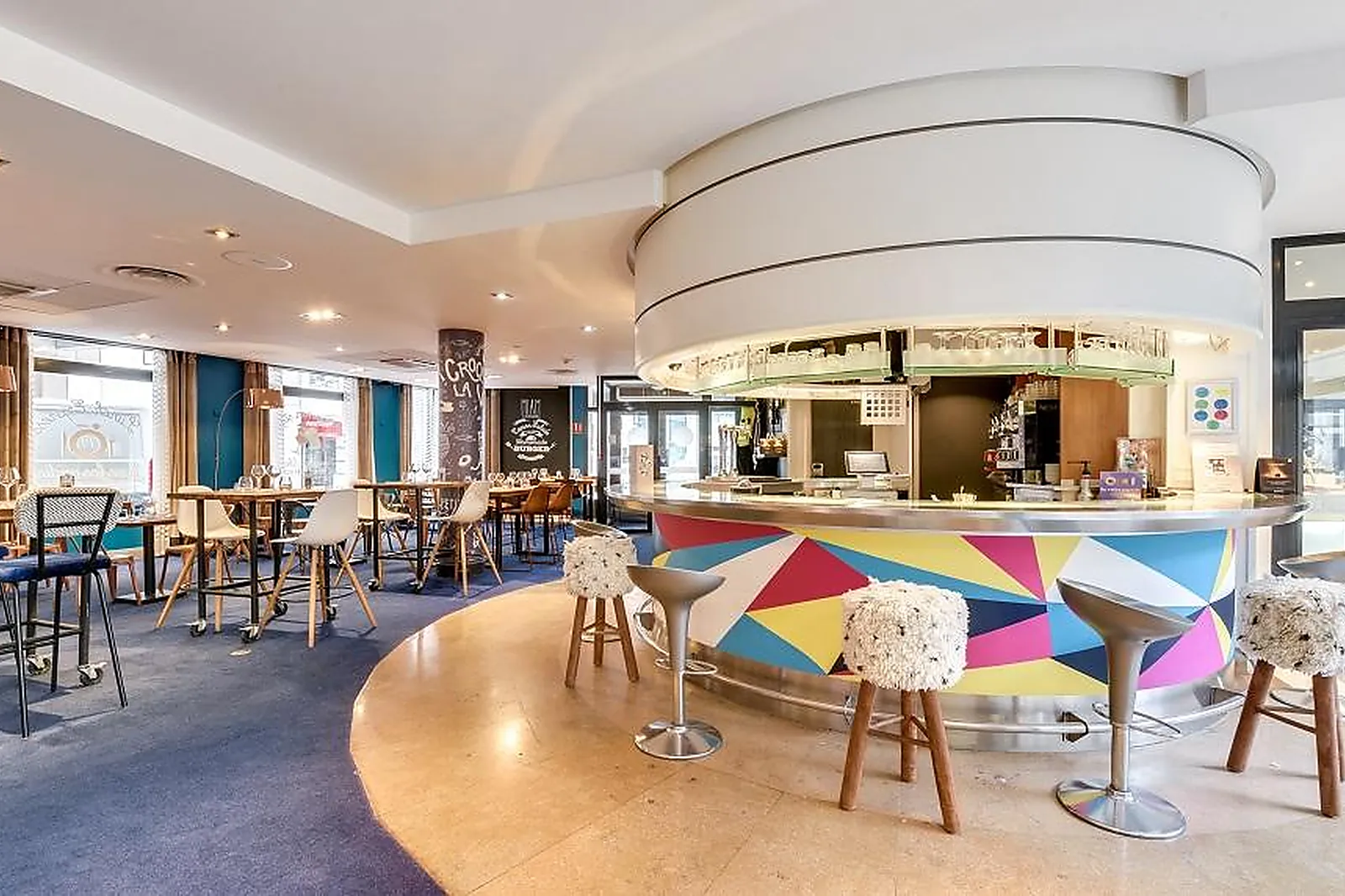 Hôtel, HÔTEL NOVOTEL PARIS PONT DE SÈVRES