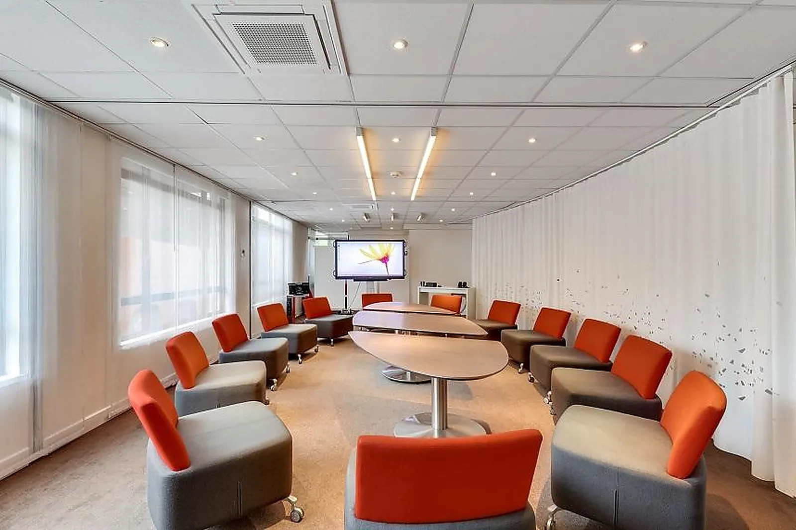 Hôtel, HÔTEL NOVOTEL PARIS PONT DE SÈVRES