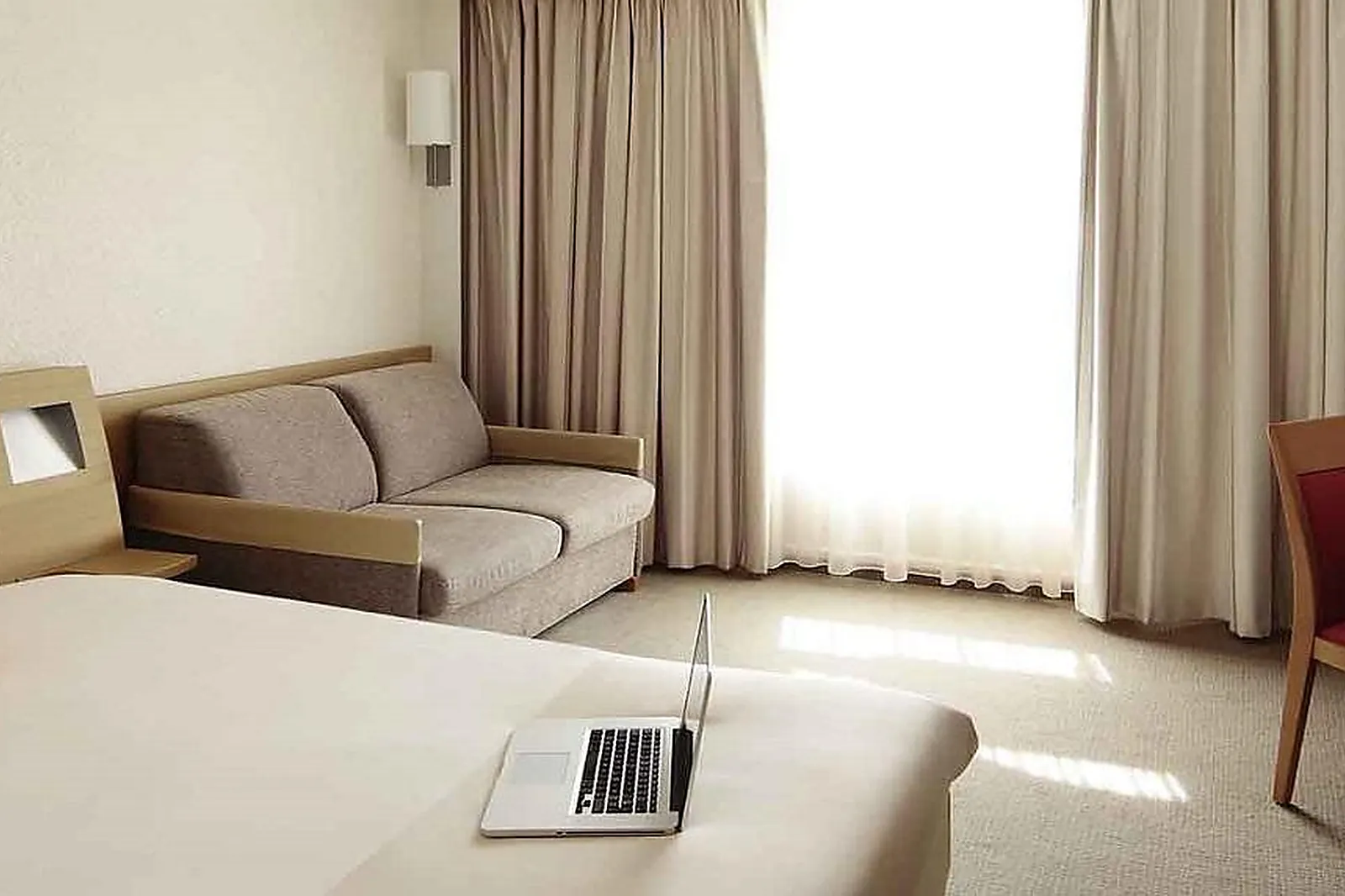 Lieux événementiels, HÔTEL NOVOTEL PERPIGNAN RIVESALTES