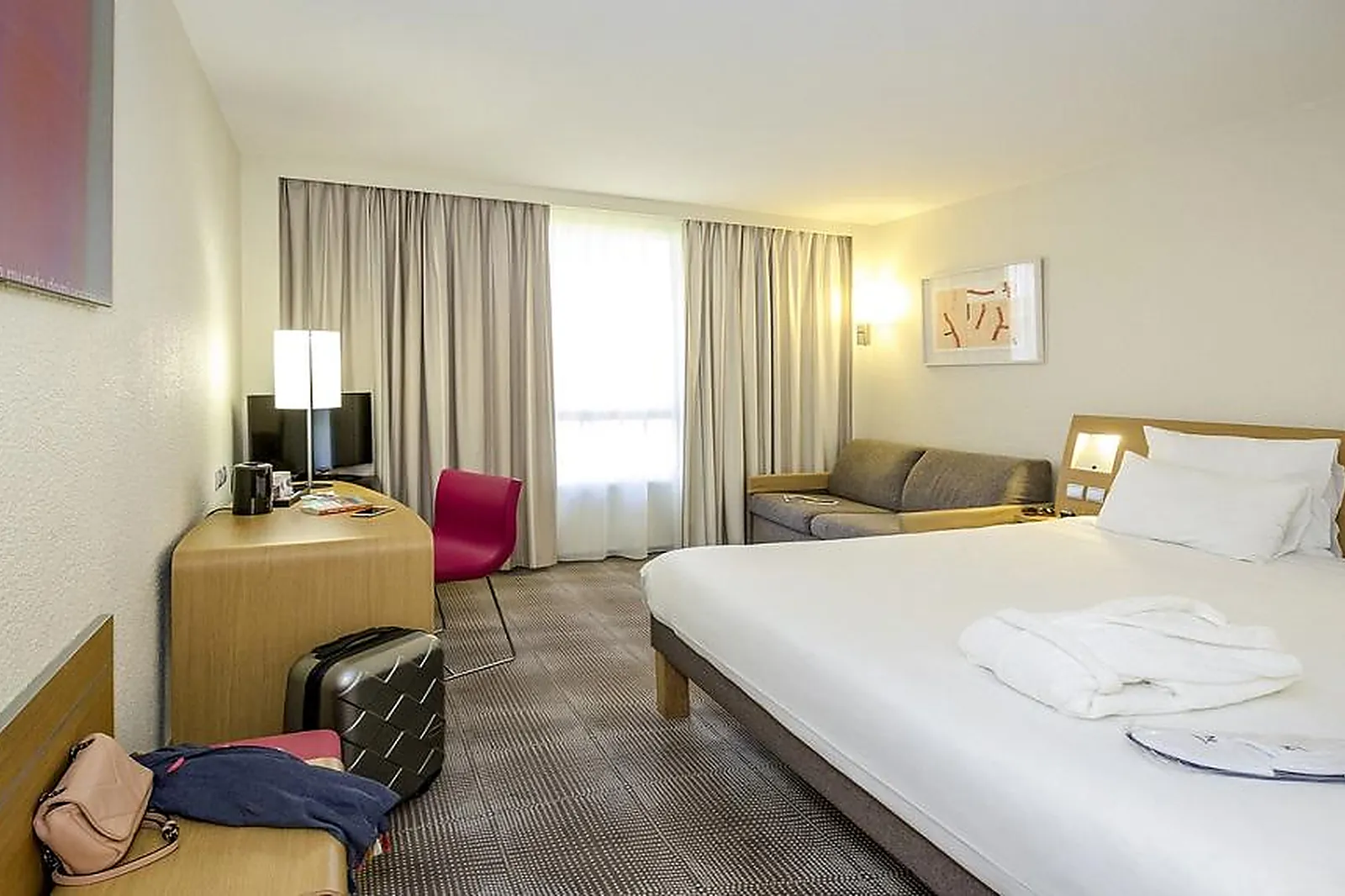 Lieux événementiels, HÔTEL NOVOTEL PERPIGNAN RIVESALTES