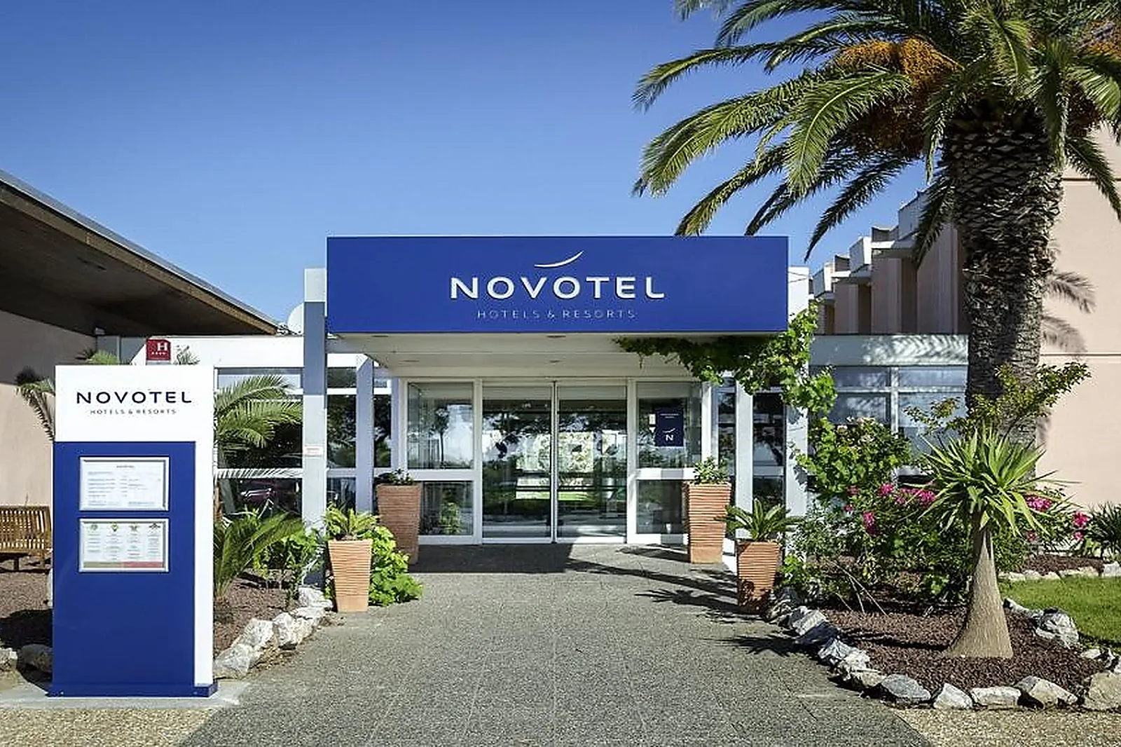 Lieux événementiels, HÔTEL NOVOTEL PERPIGNAN RIVESALTES