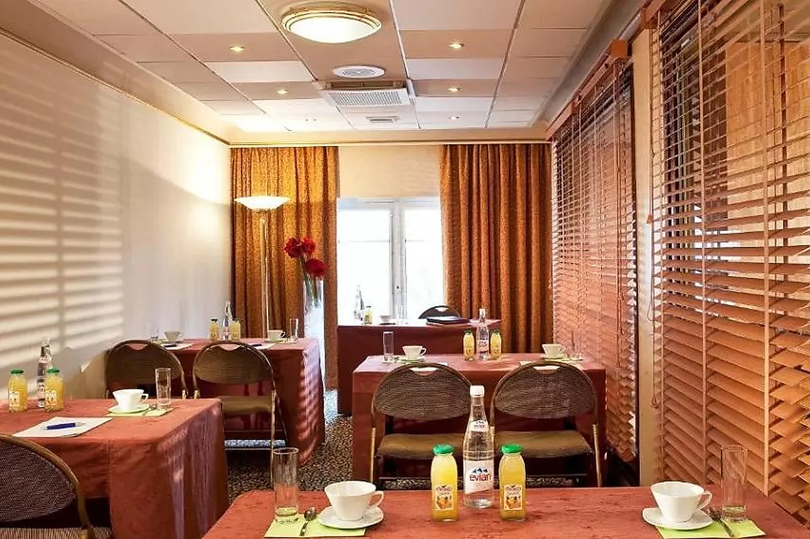 Lieux événementiels, HÔTEL OCEANIA LE CONTINENTAL BREST